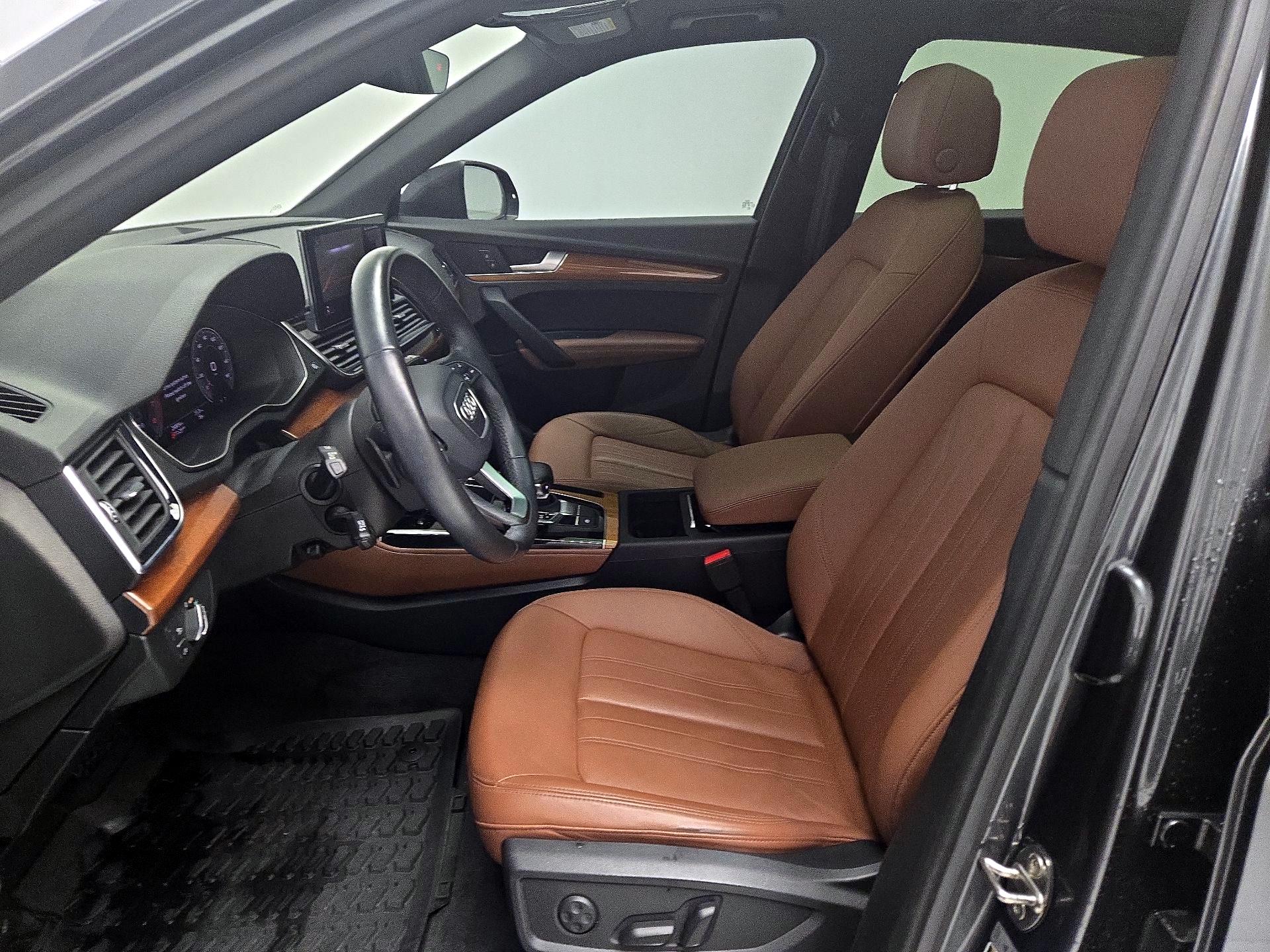 Thumbnail: 2022 Audi Q5 - 11