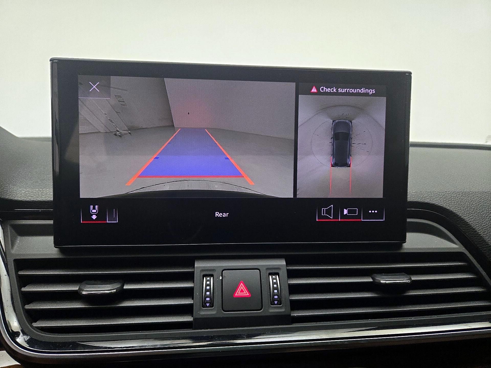 Thumbnail: 2022 Audi Q5 - 14