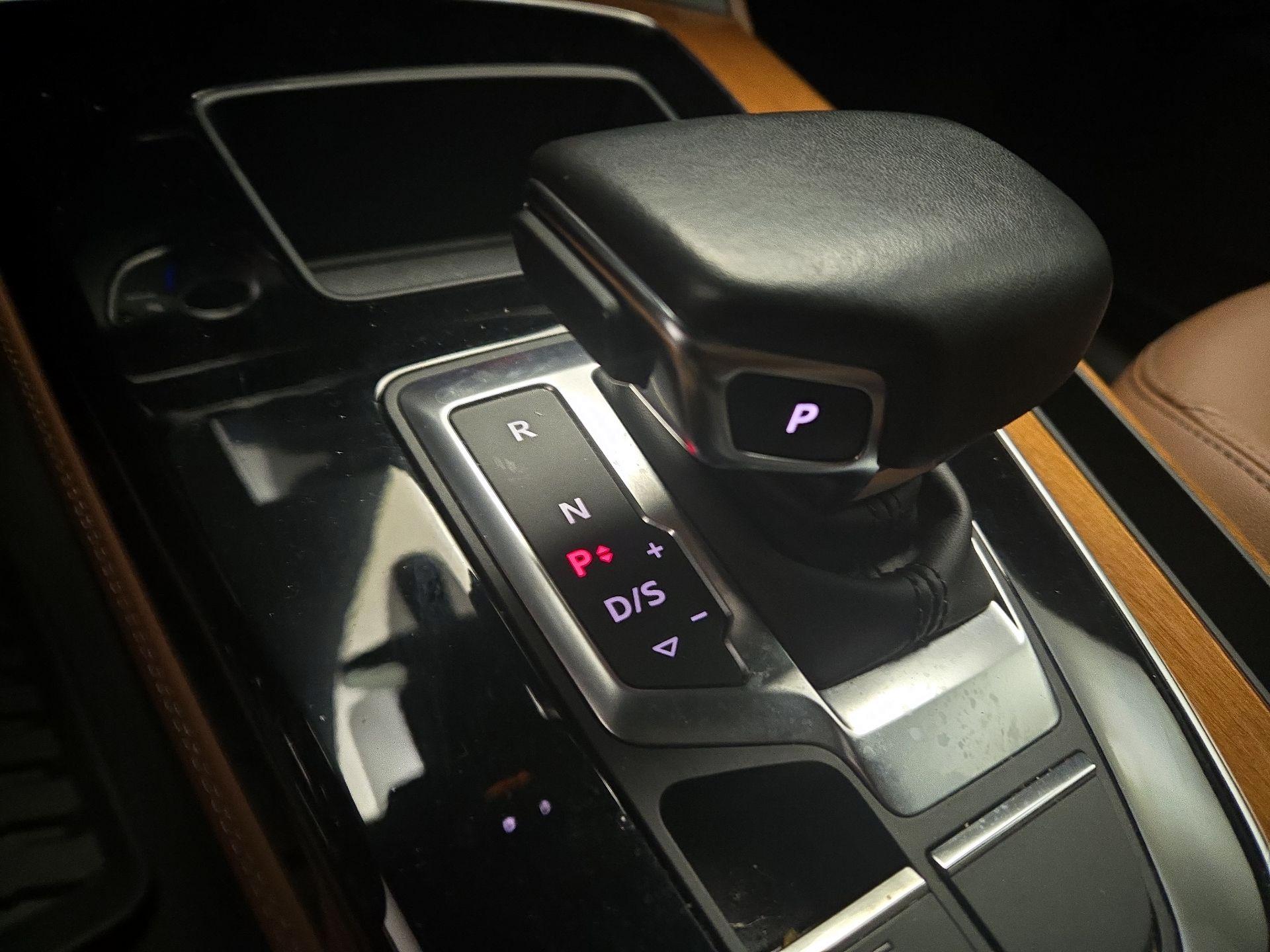 Thumbnail: 2022 Audi Q5 - 16