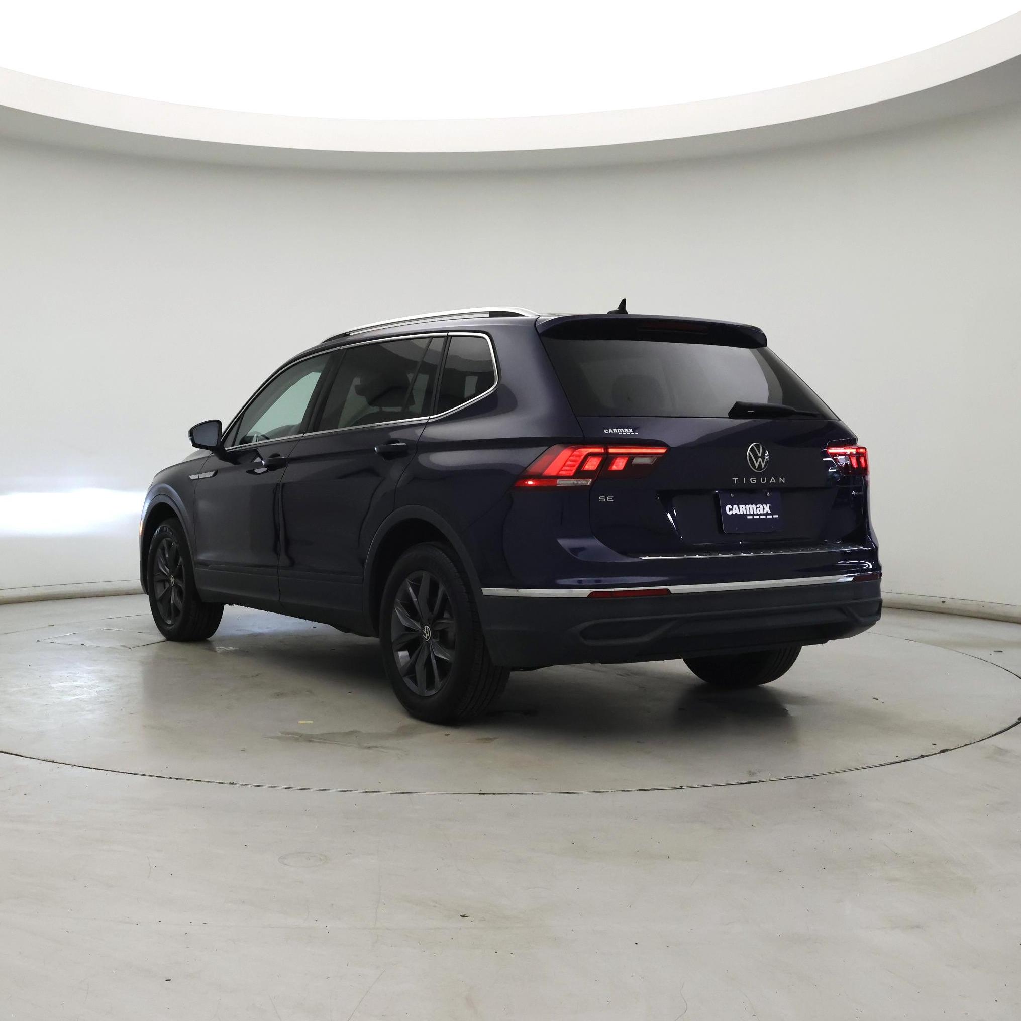 Thumbnail: 2023 Volkswagen Tiguan - 2