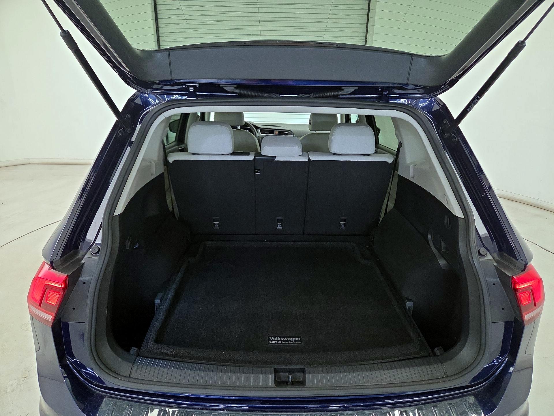 Thumbnail: 2023 Volkswagen Tiguan - 20