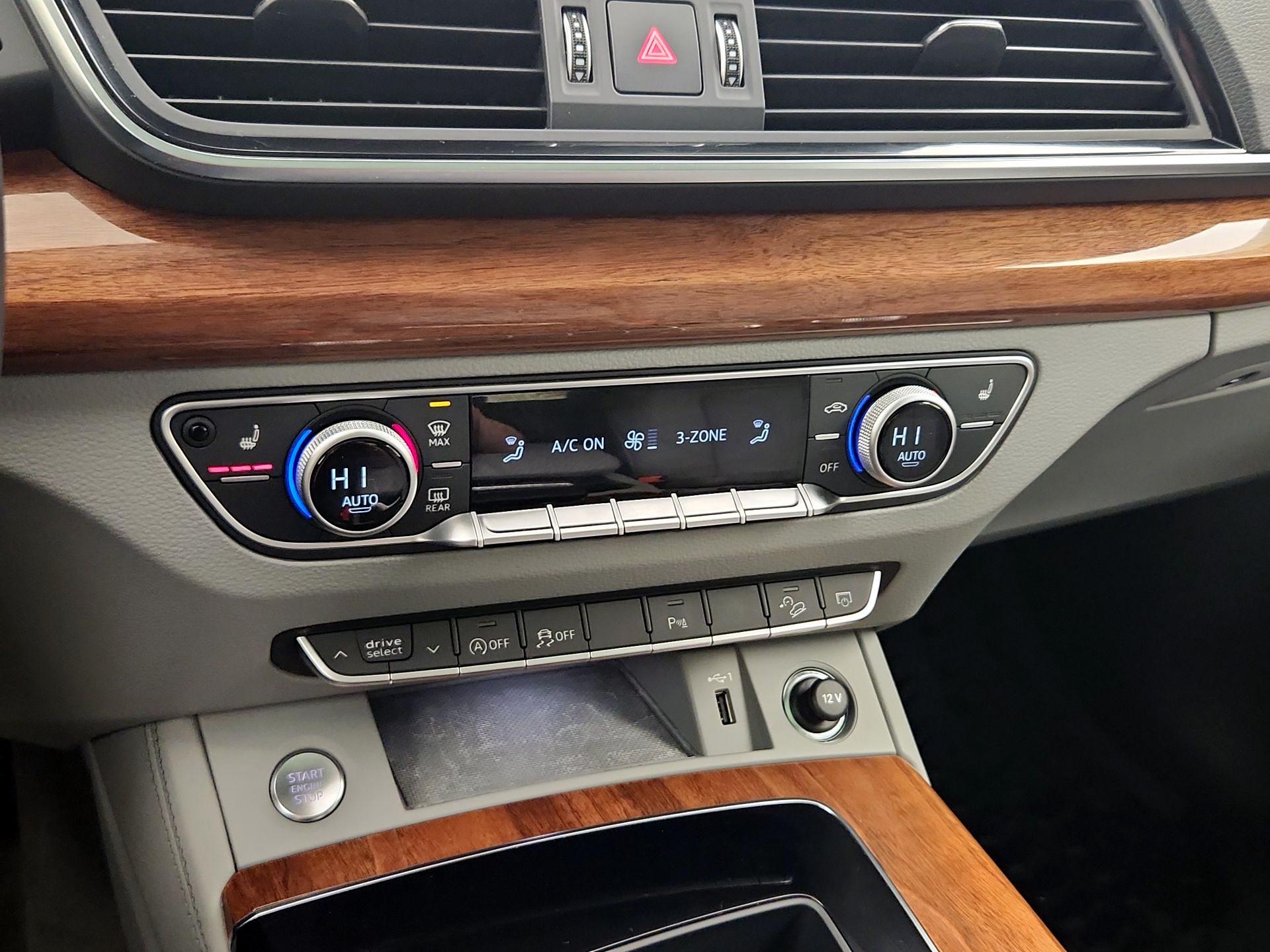 Thumbnail: 2022 Audi Q5 - 17