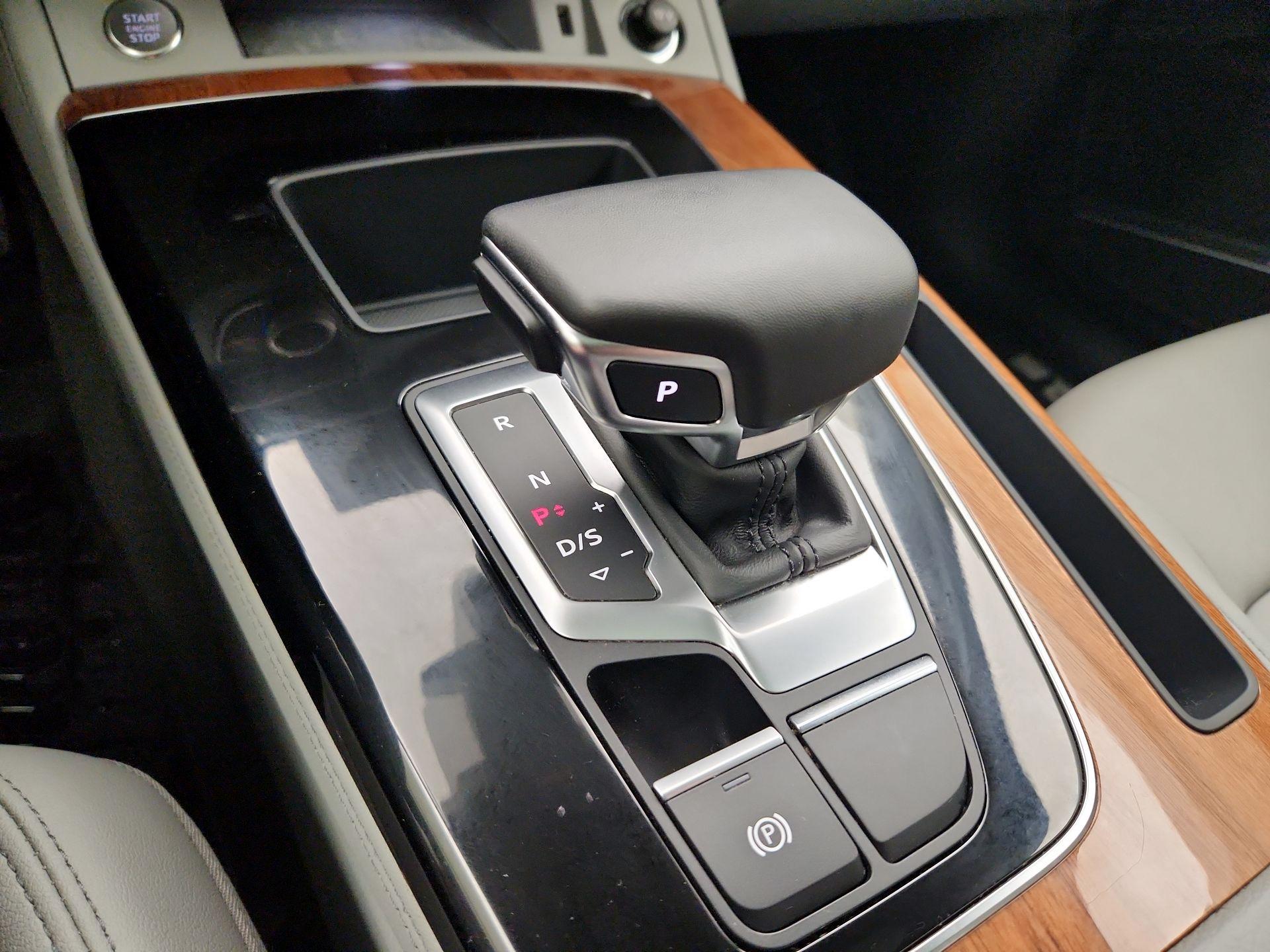 Thumbnail: 2022 Audi Q5 - 18