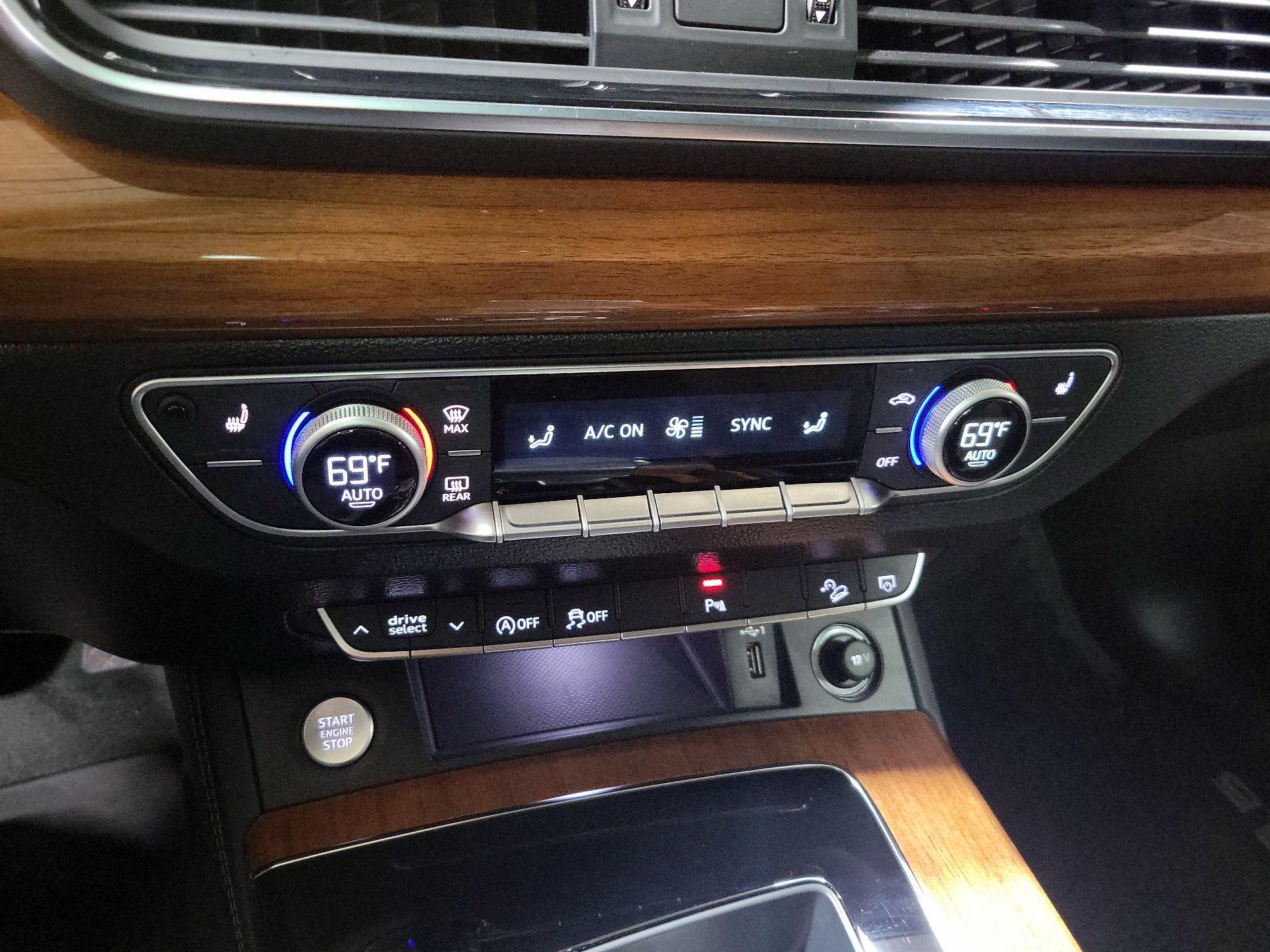 Thumbnail: 2022 Audi Q5 - 17