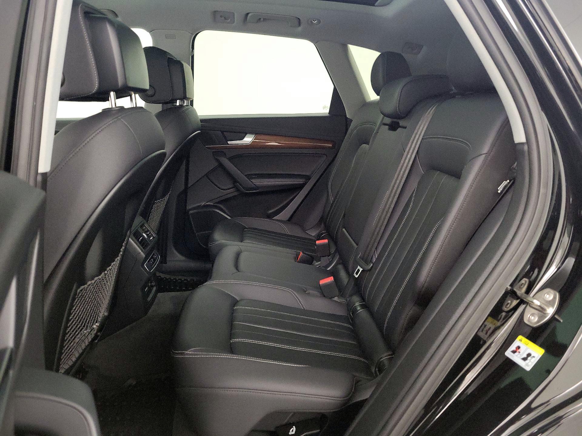 Thumbnail: 2022 Audi Q5 - 20