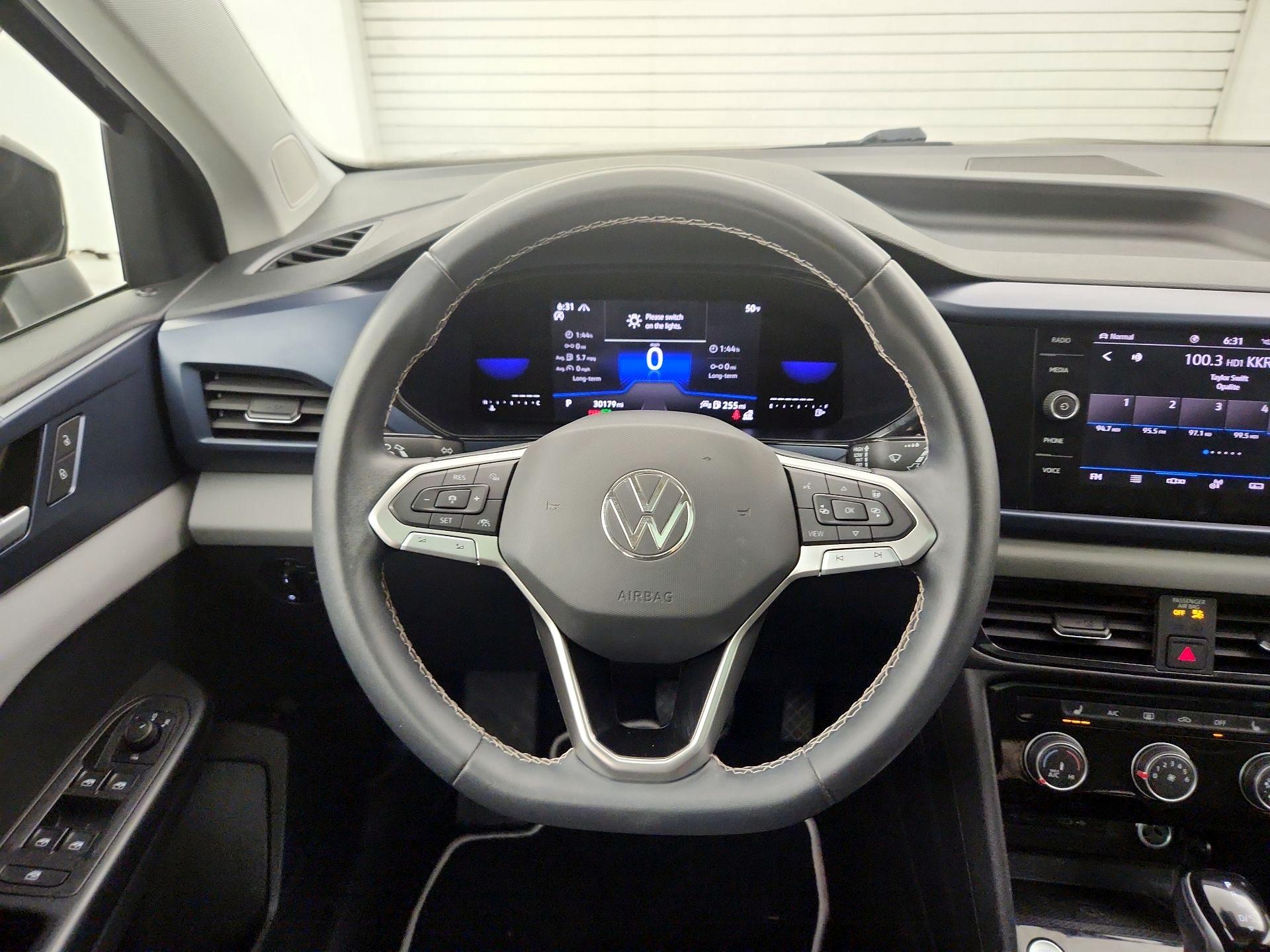 Thumbnail: 2023 Volkswagen Taos - 10