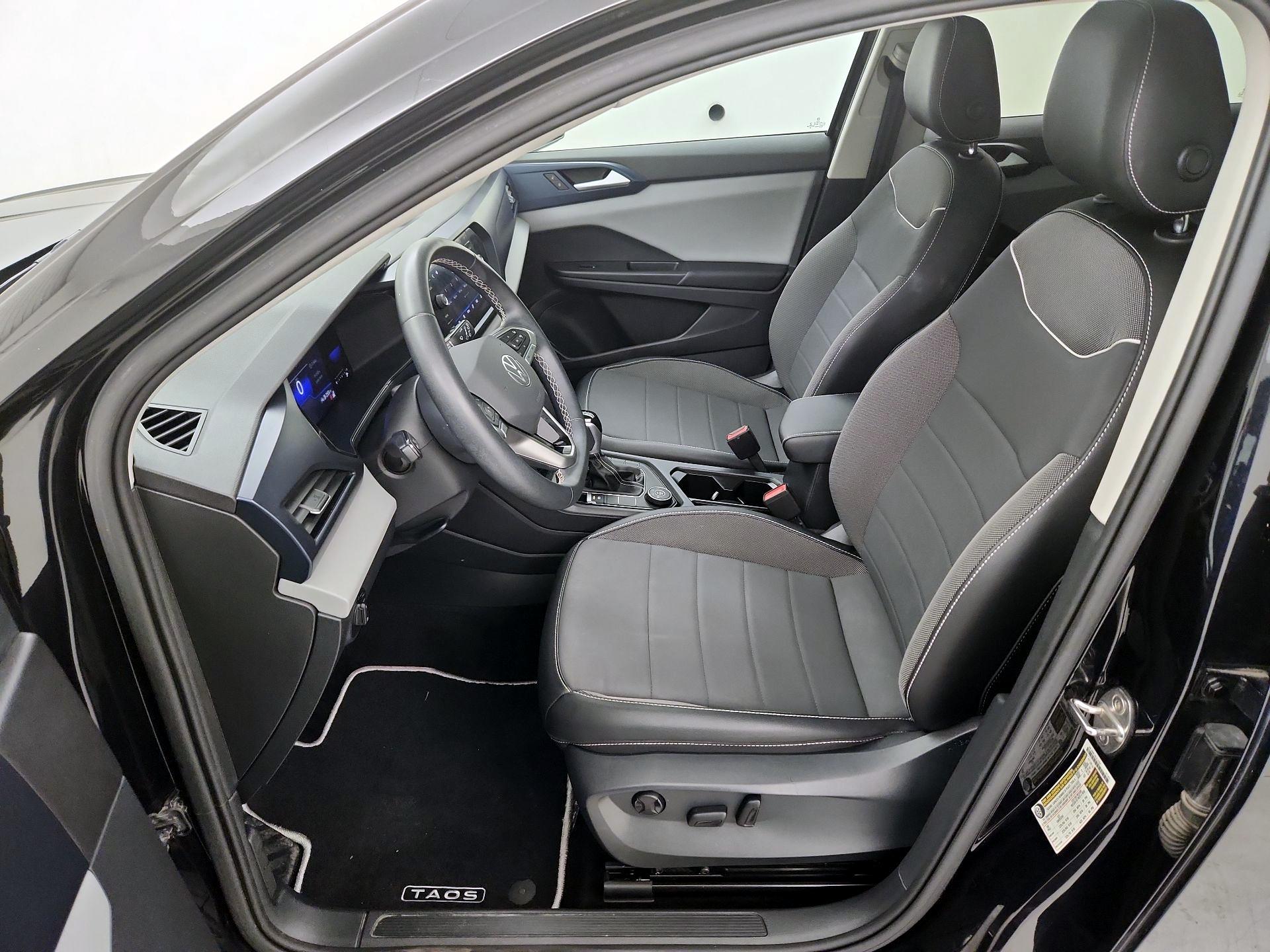 Thumbnail: 2023 Volkswagen Taos - 11