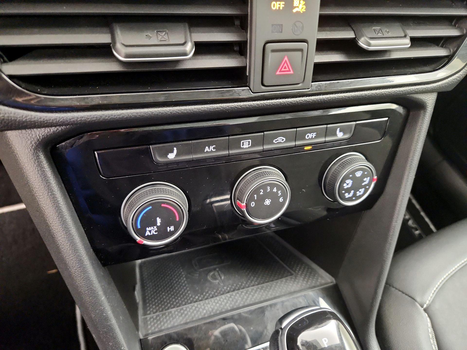 Thumbnail: 2023 Volkswagen Taos - 16