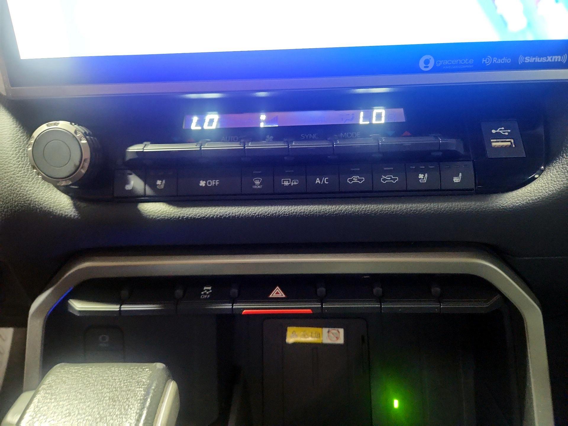 Thumbnail: 2023 Toyota Tundra - 14