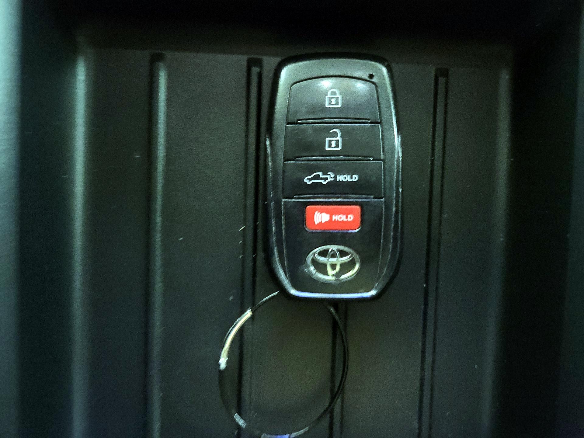 Thumbnail: 2023 Toyota Tundra - 18