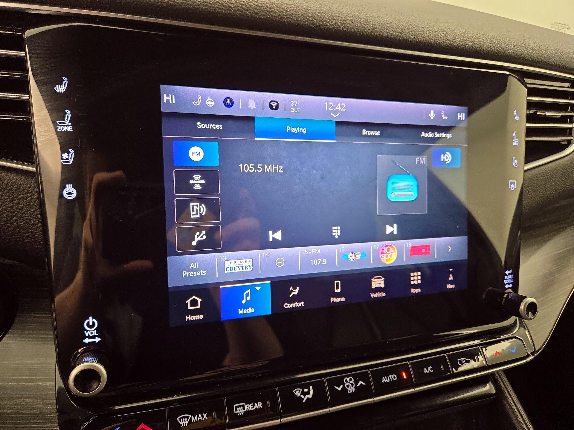 Thumbnail: 2024 Jeep Wagoneer - 16