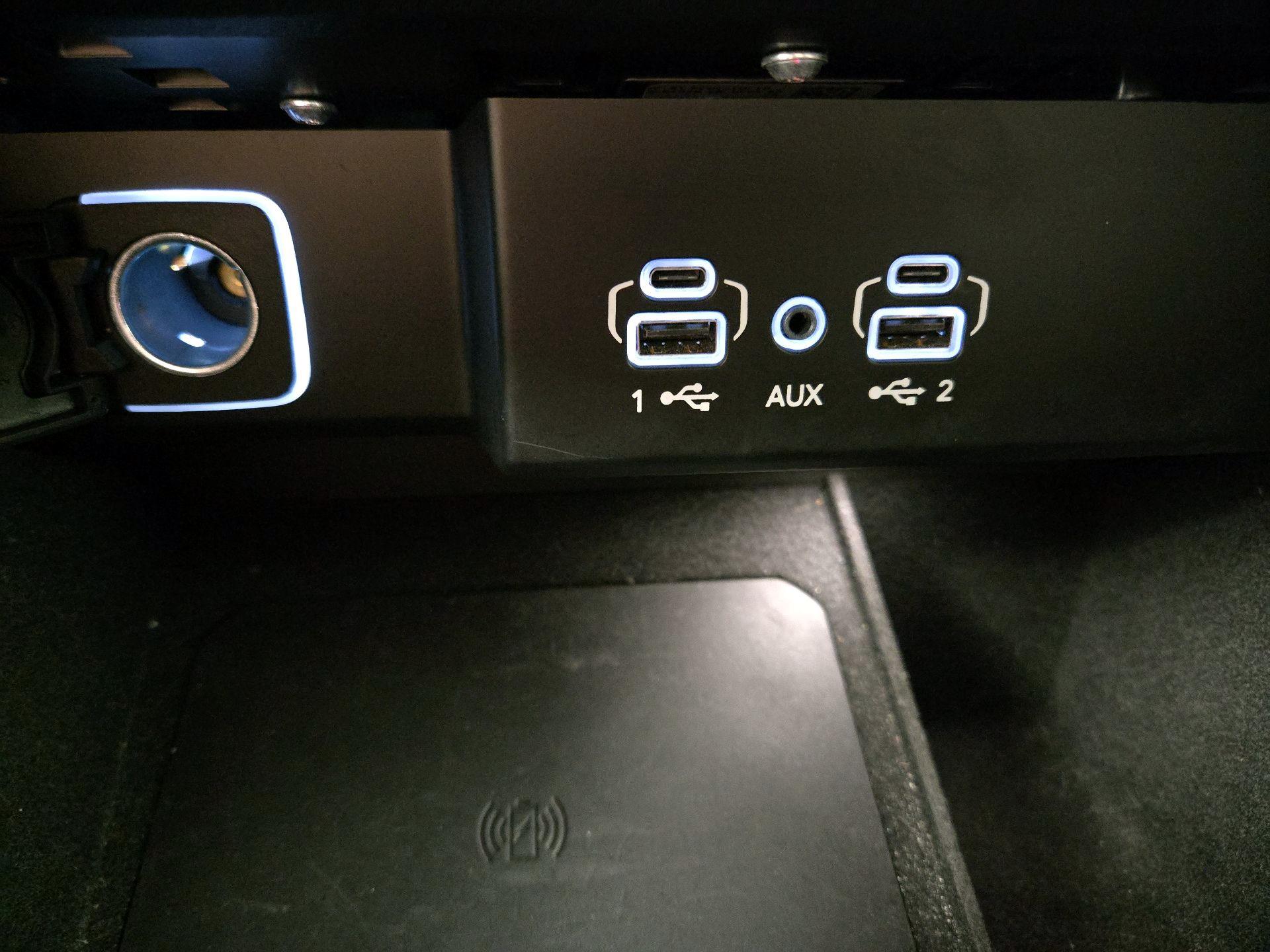 Thumbnail: 2024 Jeep Wagoneer - 19