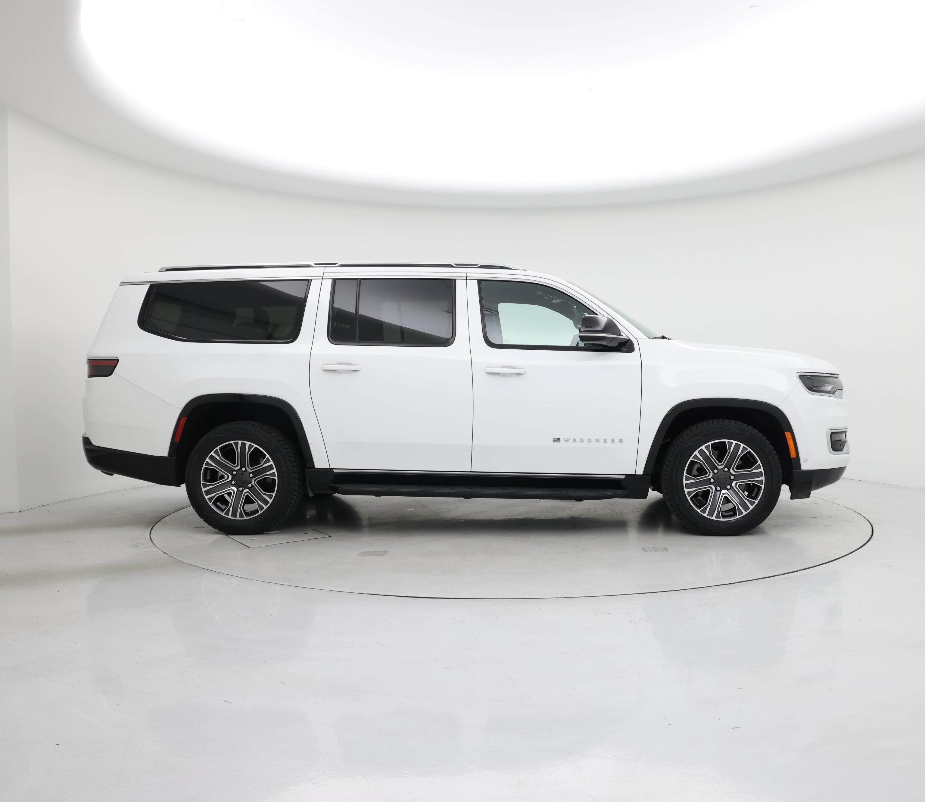 Thumbnail: 2024 Jeep Wagoneer - 7