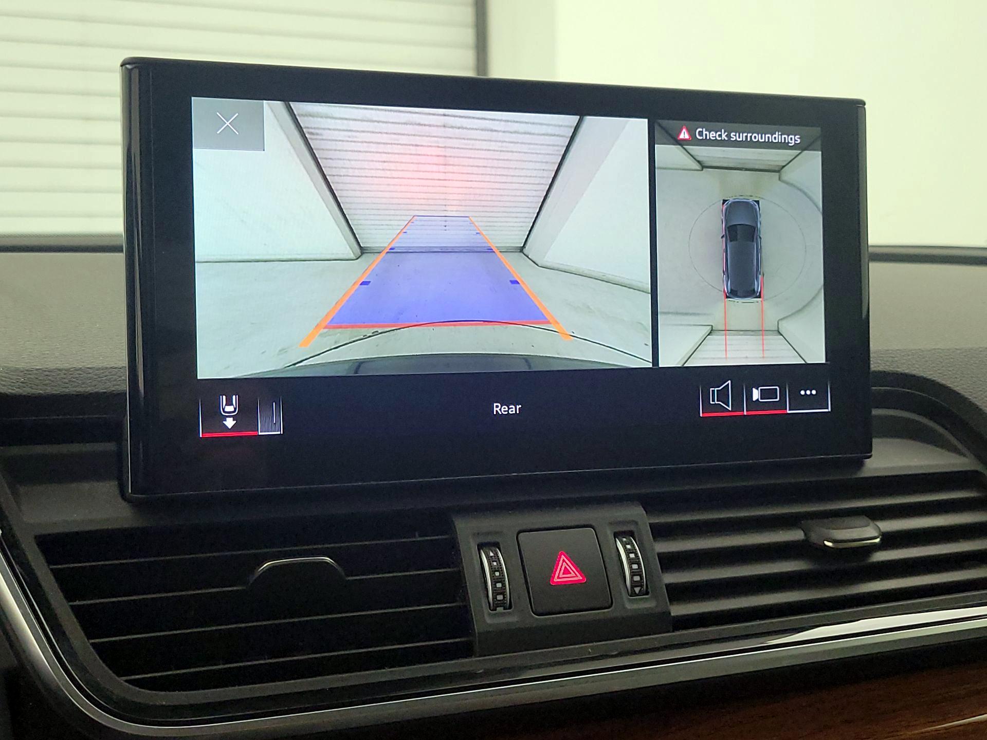 Thumbnail: 2022 Audi Q5 - 14