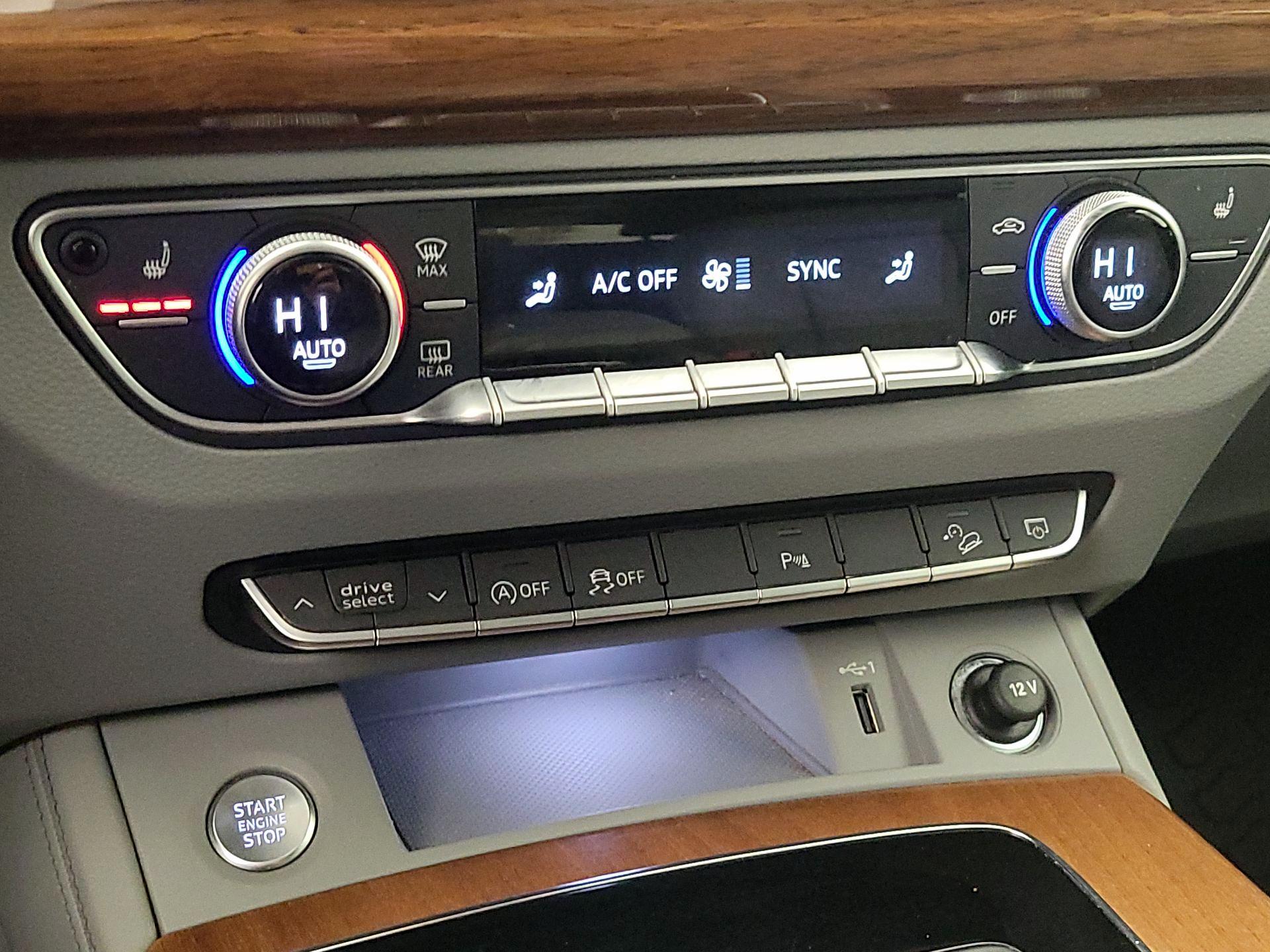 Thumbnail: 2022 Audi Q5 - 16