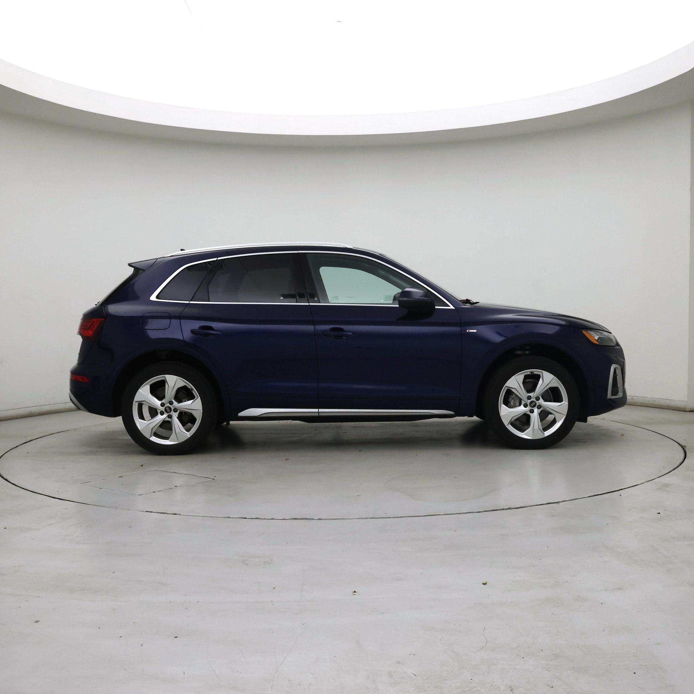 Thumbnail: 2022 Audi Q5 - 7