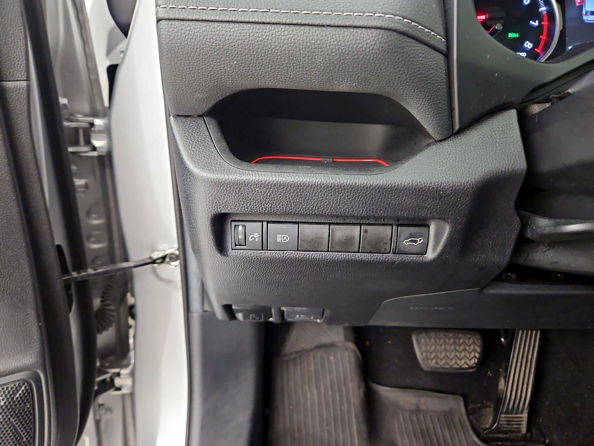 Thumbnail: 2021 Toyota RAV4 - 13