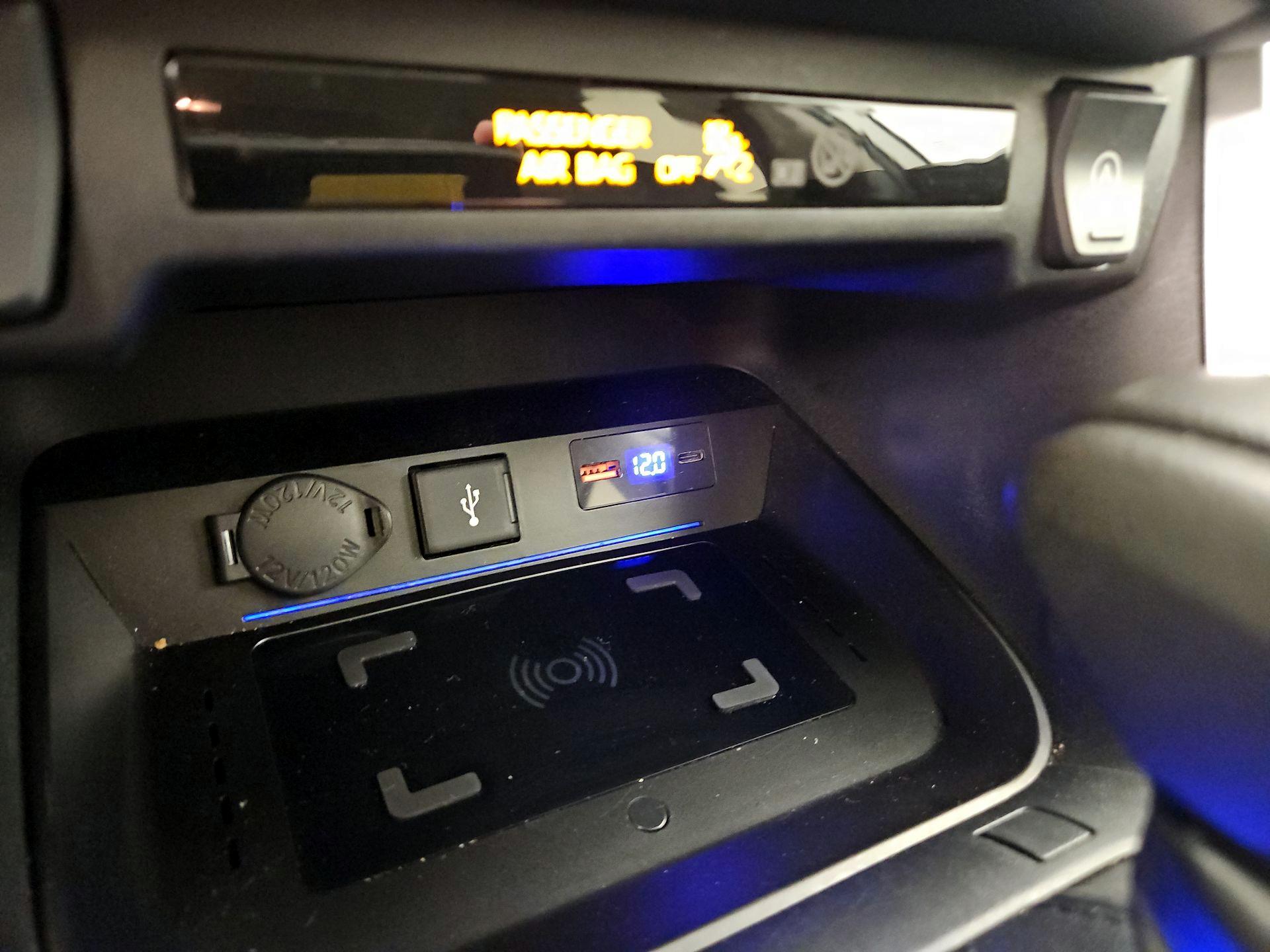 Thumbnail: 2021 Toyota RAV4 - 18