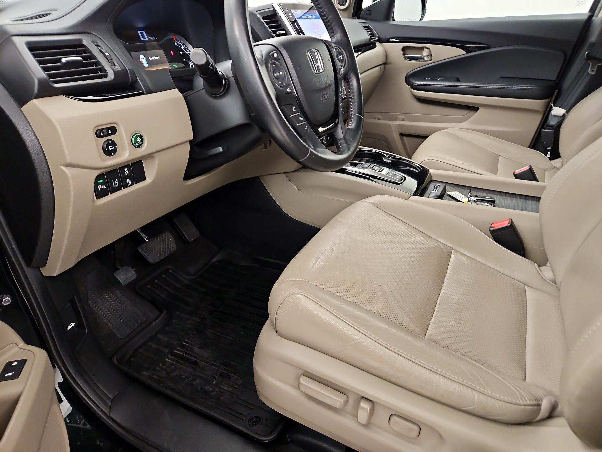 Thumbnail: 2018 Honda Pilot - 11