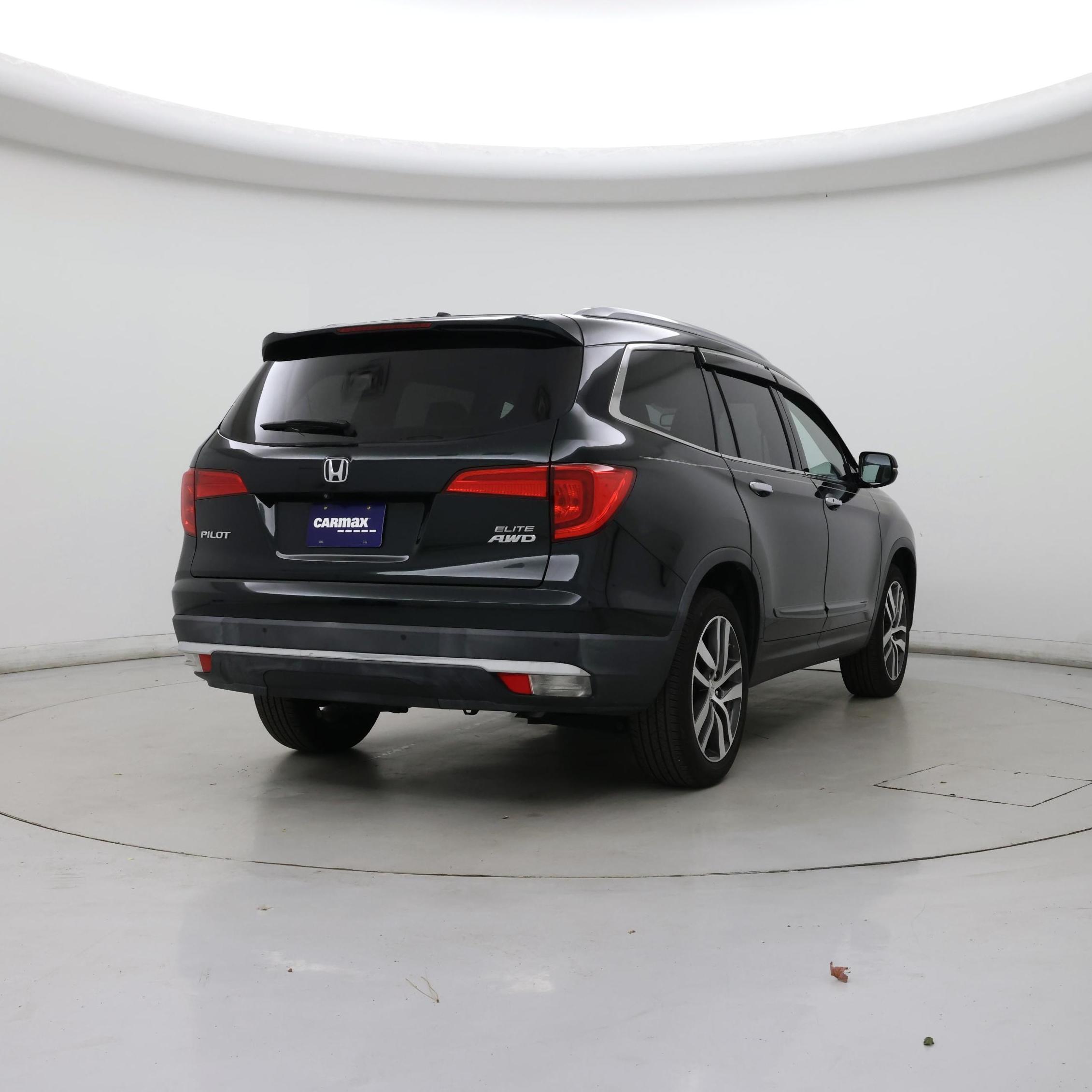 Thumbnail: 2018 Honda Pilot - 8