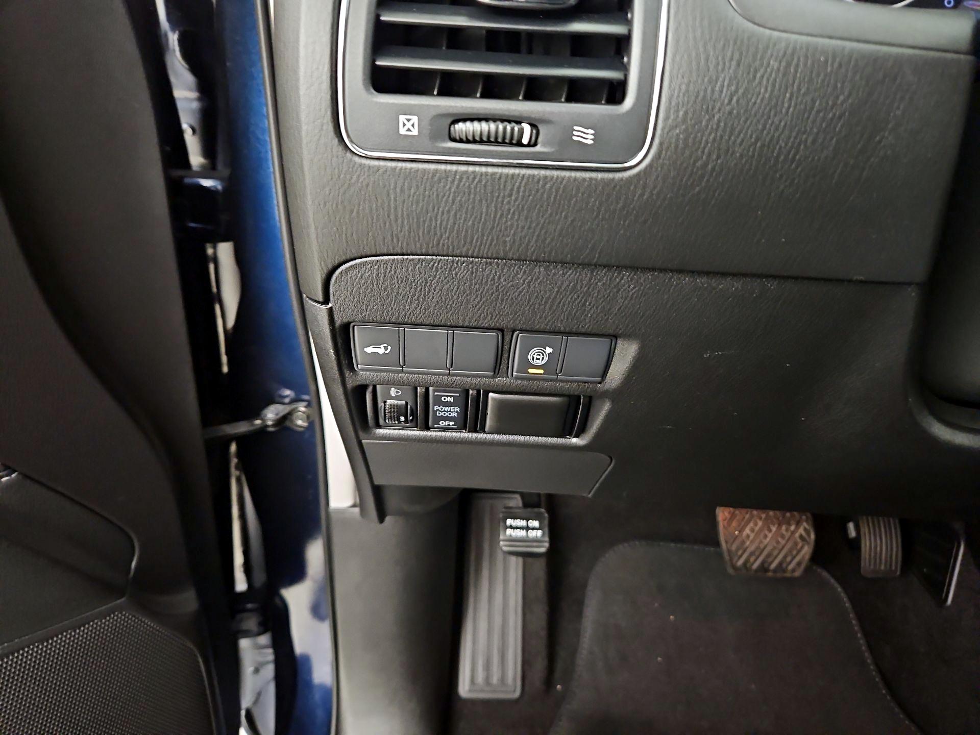 Thumbnail: 2018 Nissan Armada - 13