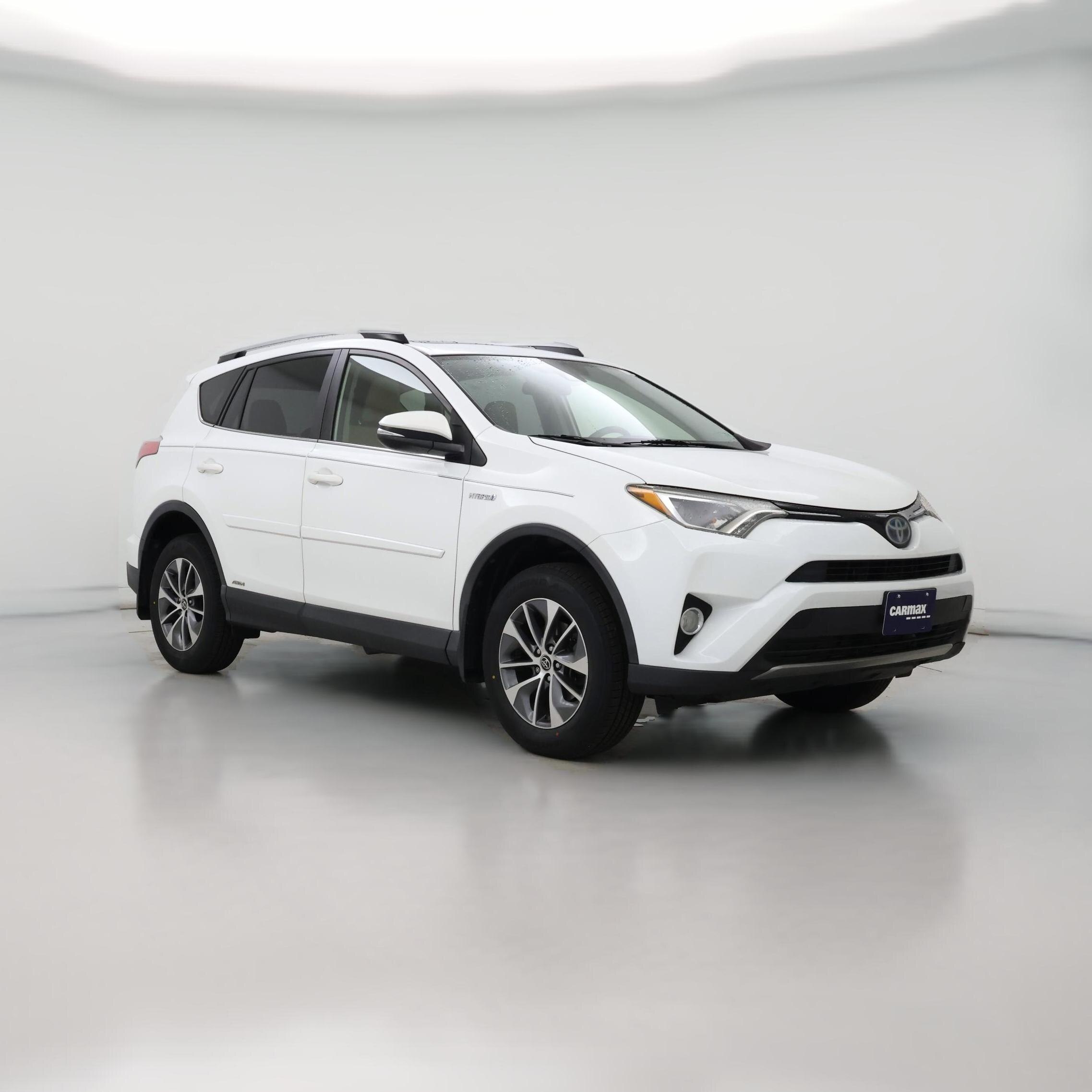 Thumbnail: 2018 Toyota RAV4 - 1