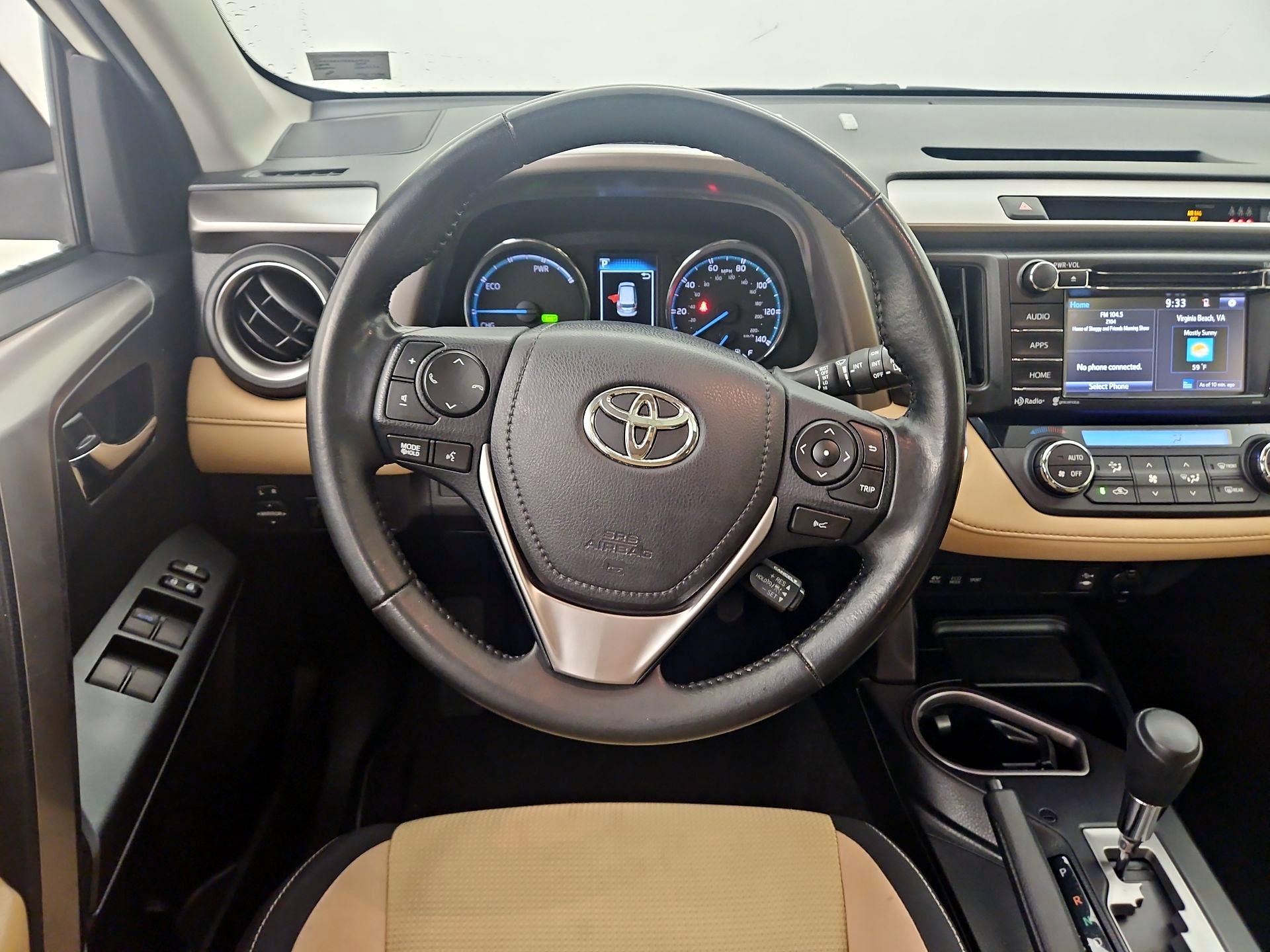 Thumbnail: 2018 Toyota RAV4 - 10