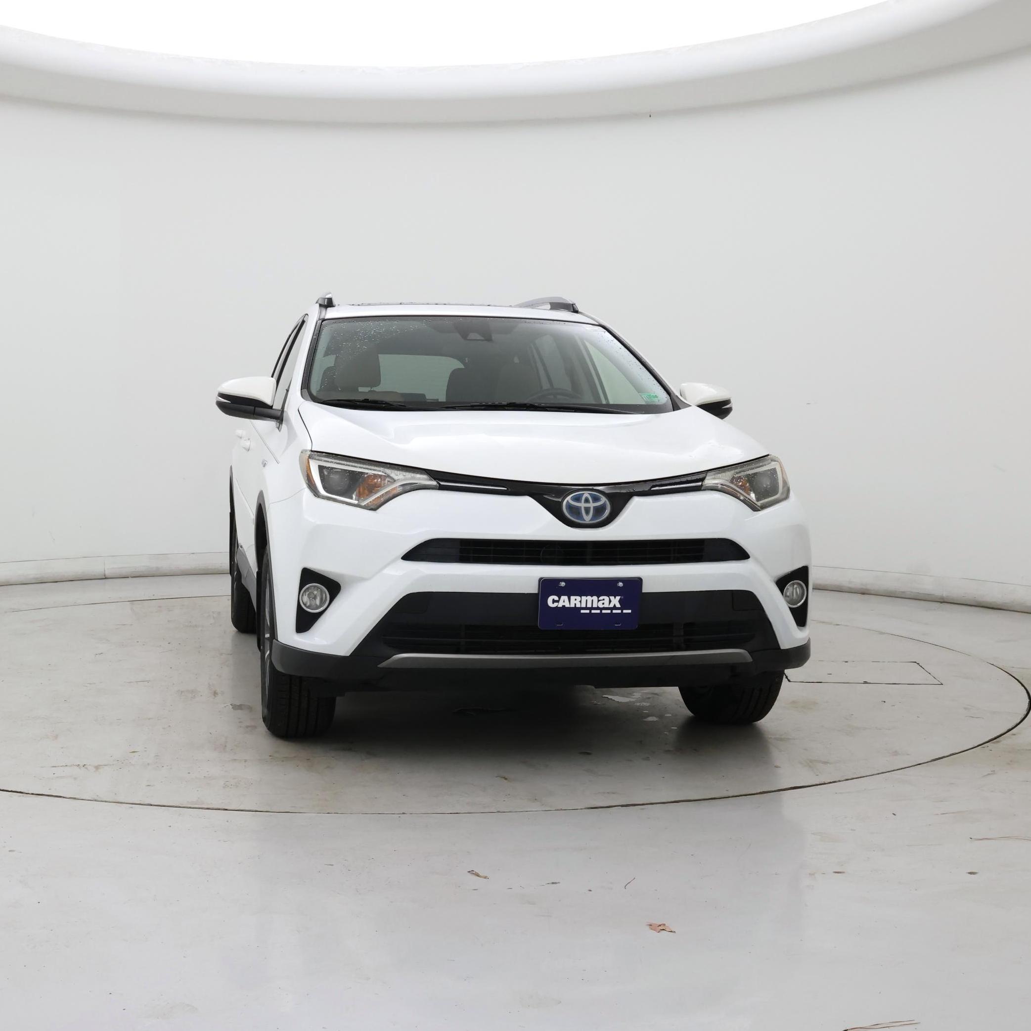 Thumbnail: 2018 Toyota RAV4 - 5