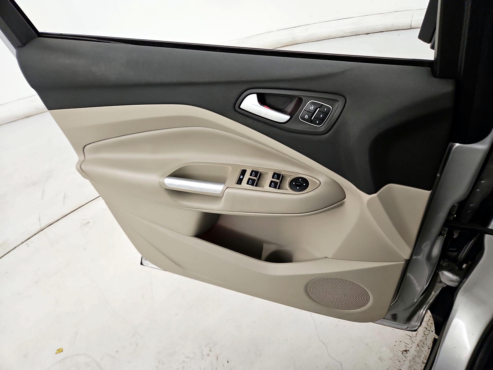 Thumbnail: 2017 Ford Escape - 12