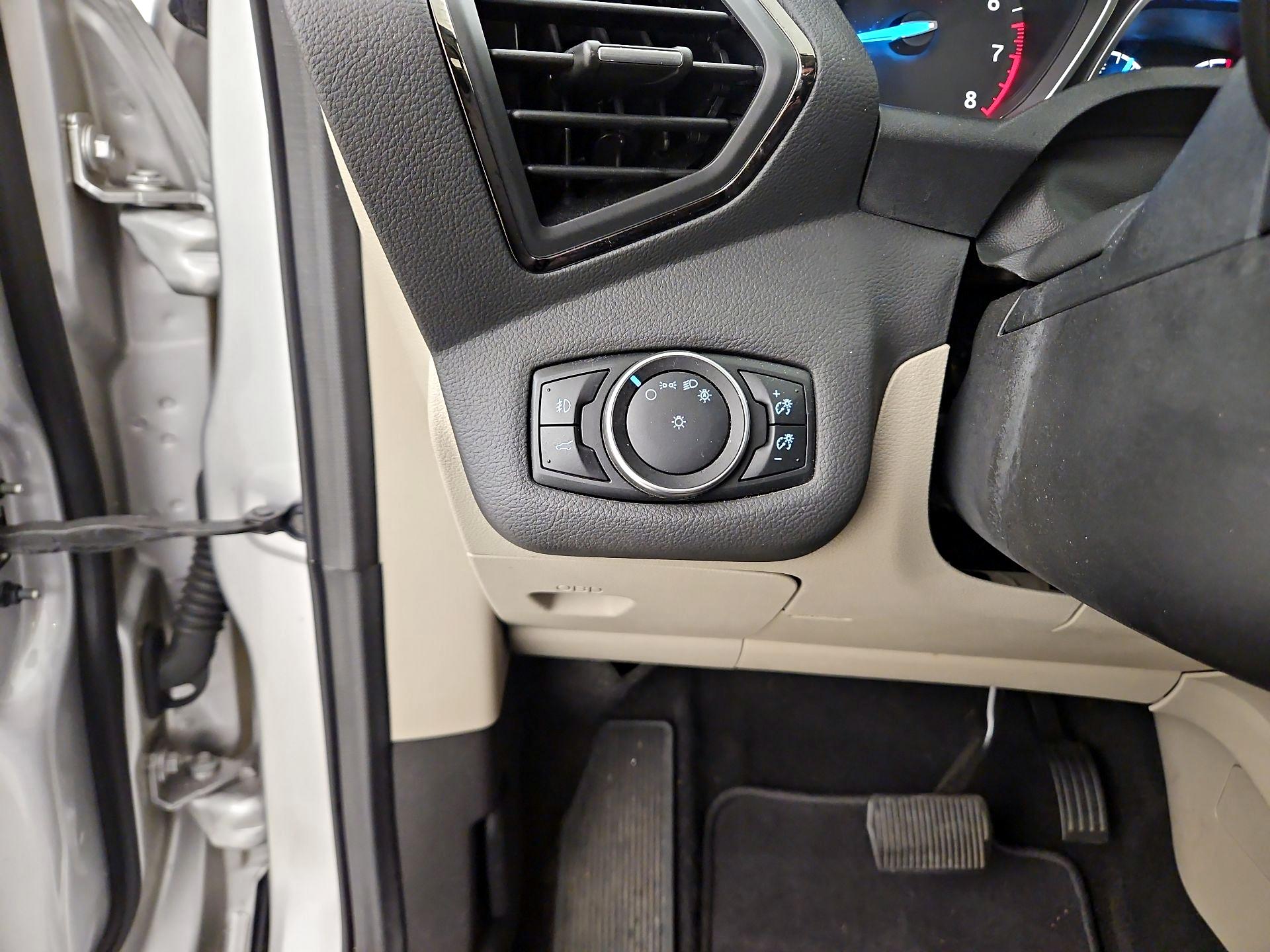 Thumbnail: 2017 Ford Escape - 13