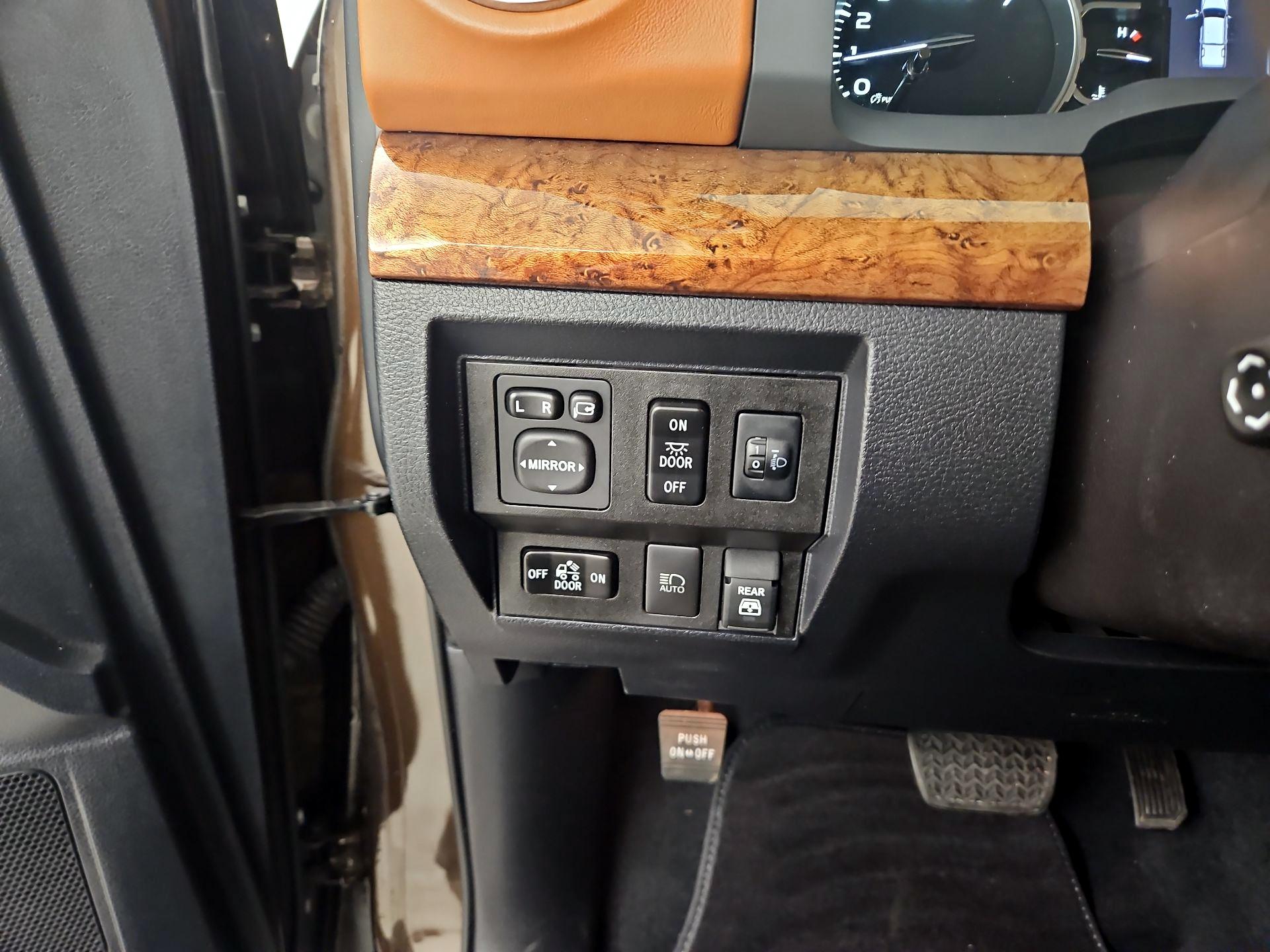 Thumbnail: 2019 Toyota Tundra - 13