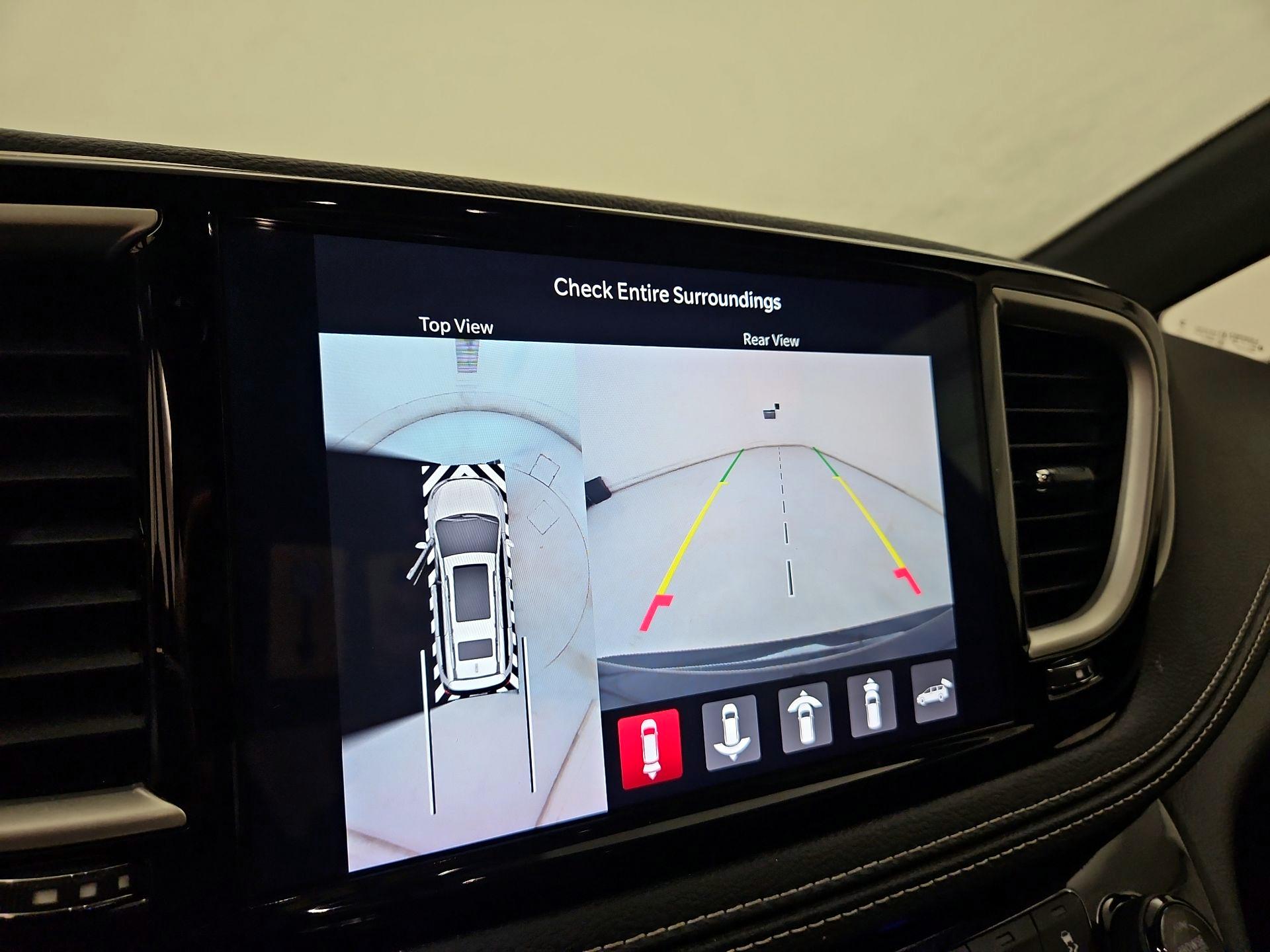 Thumbnail: 2023 Chrysler Pacifica - 14