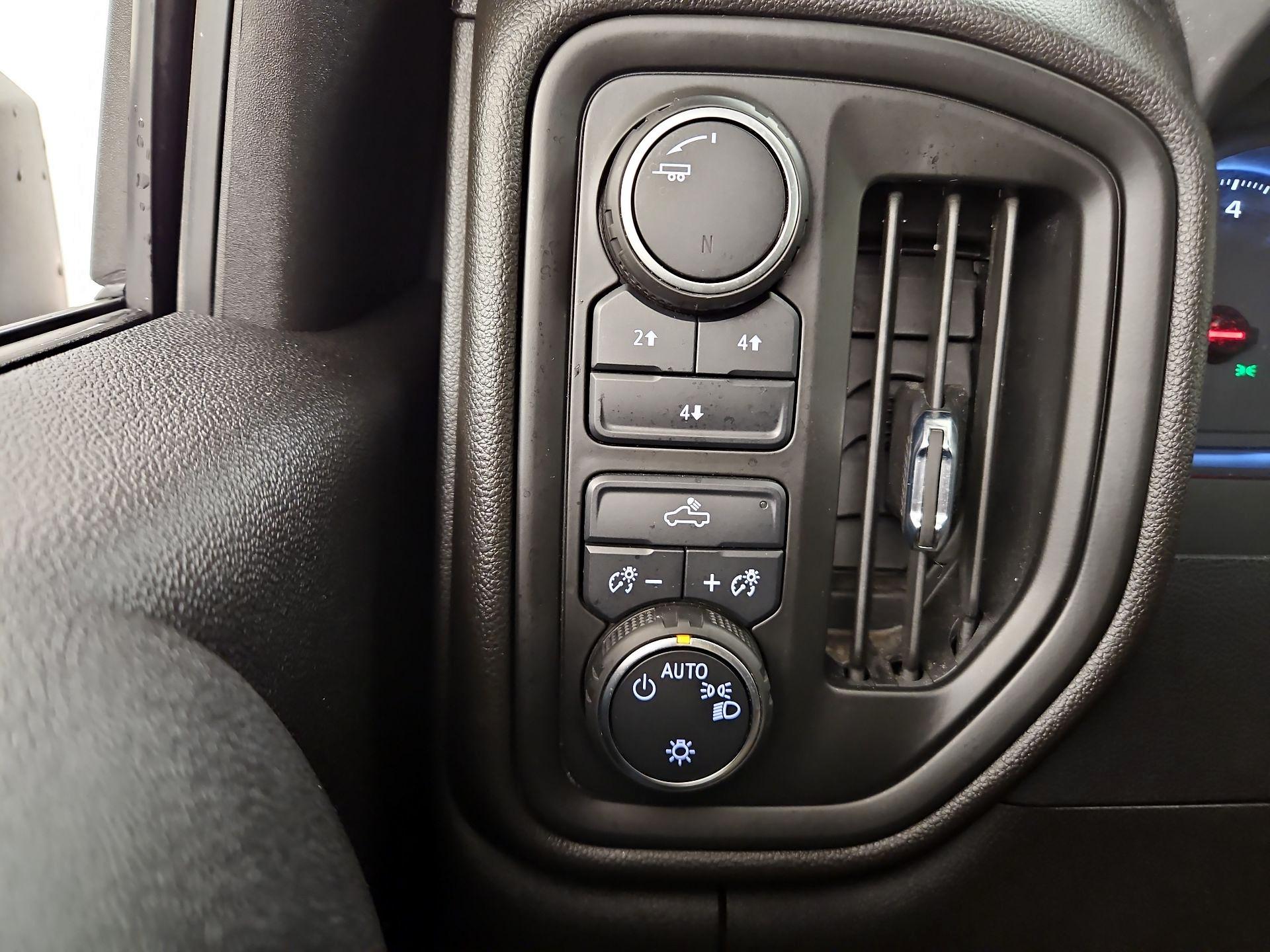 Thumbnail: 2023 Chevrolet Silverado 2500 - 13