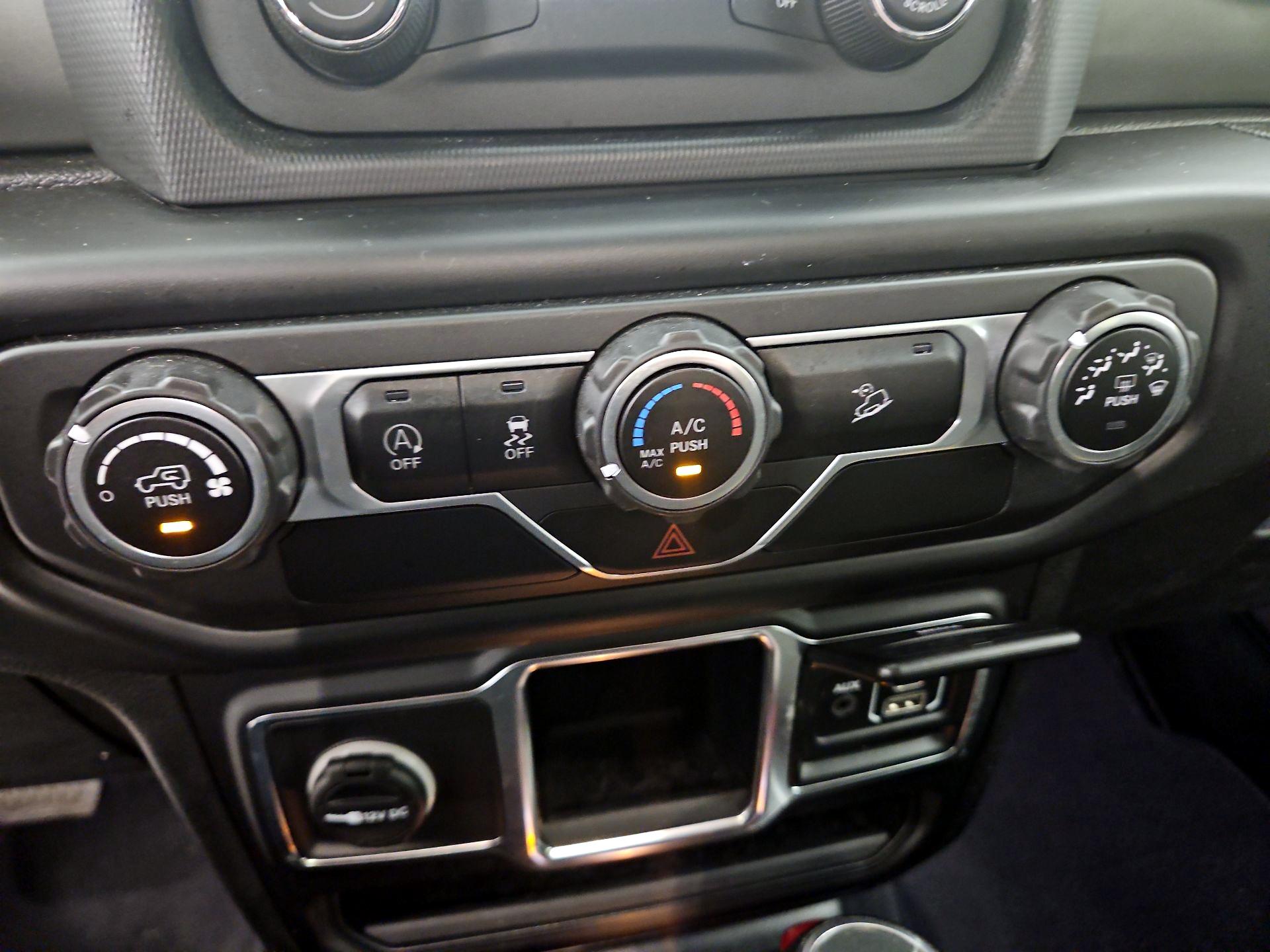 Thumbnail: 2020 Jeep Wrangler - 16