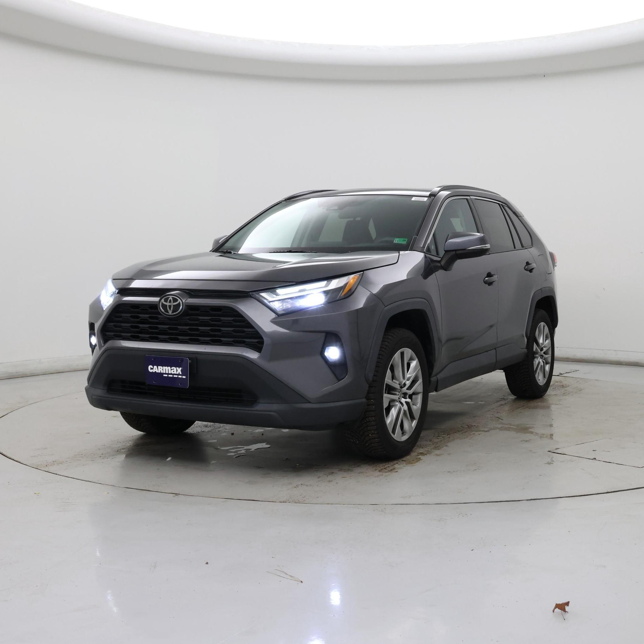 Thumbnail: 2022 Toyota RAV4 - 4
