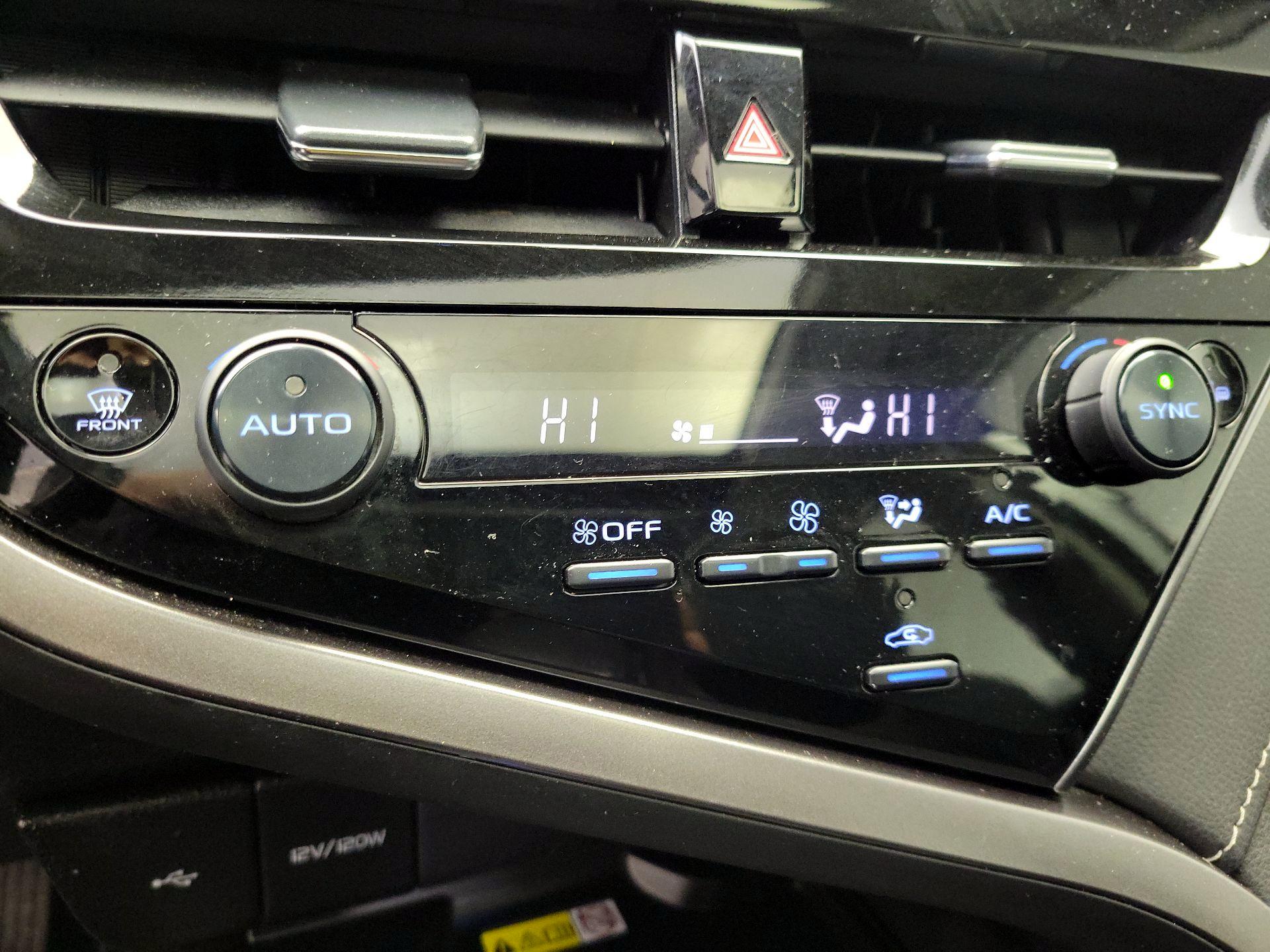 Thumbnail: 2023 Toyota Camry - 17