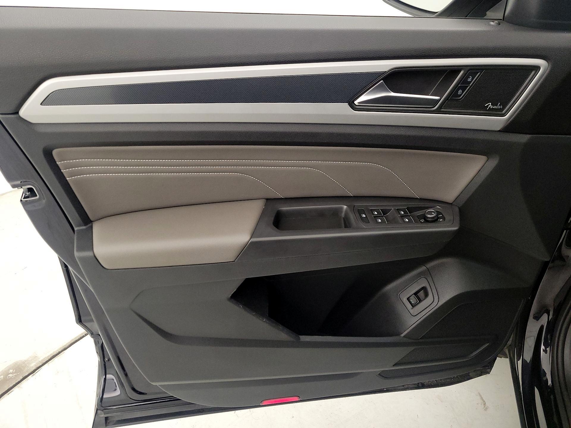 Thumbnail: 2023 Volkswagen Atlas - 12