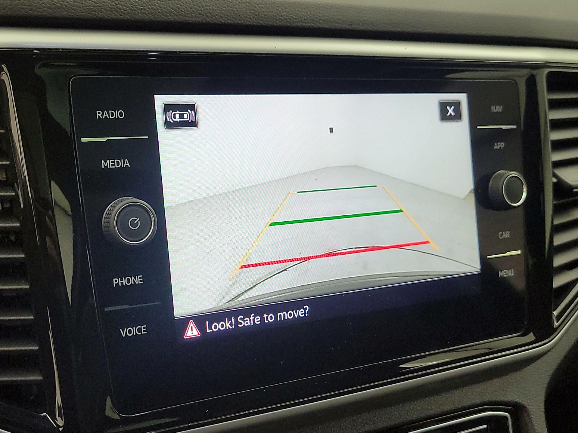 Thumbnail: 2023 Volkswagen Atlas - 15