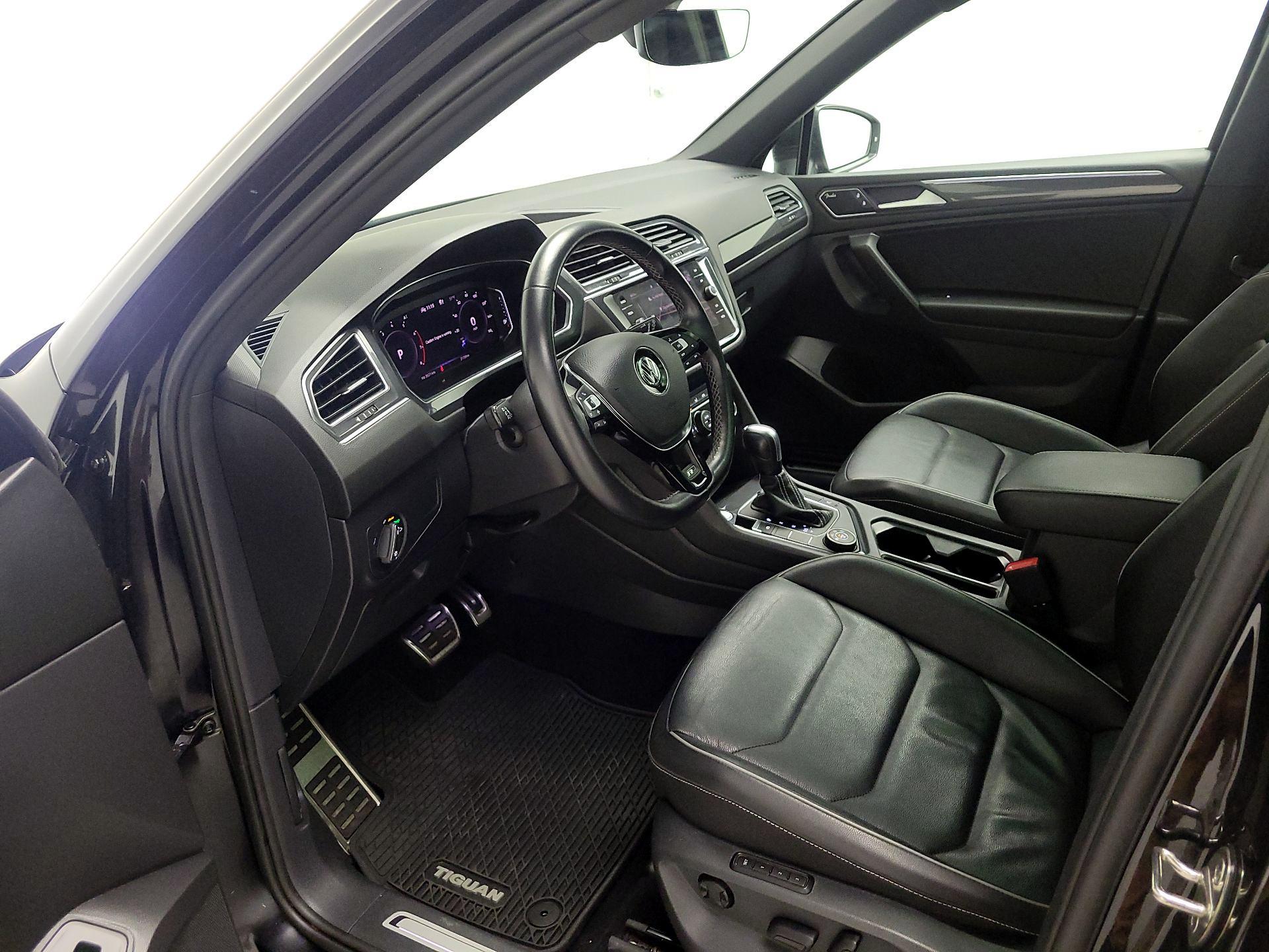 Thumbnail: 2021 Volkswagen Tiguan - 11