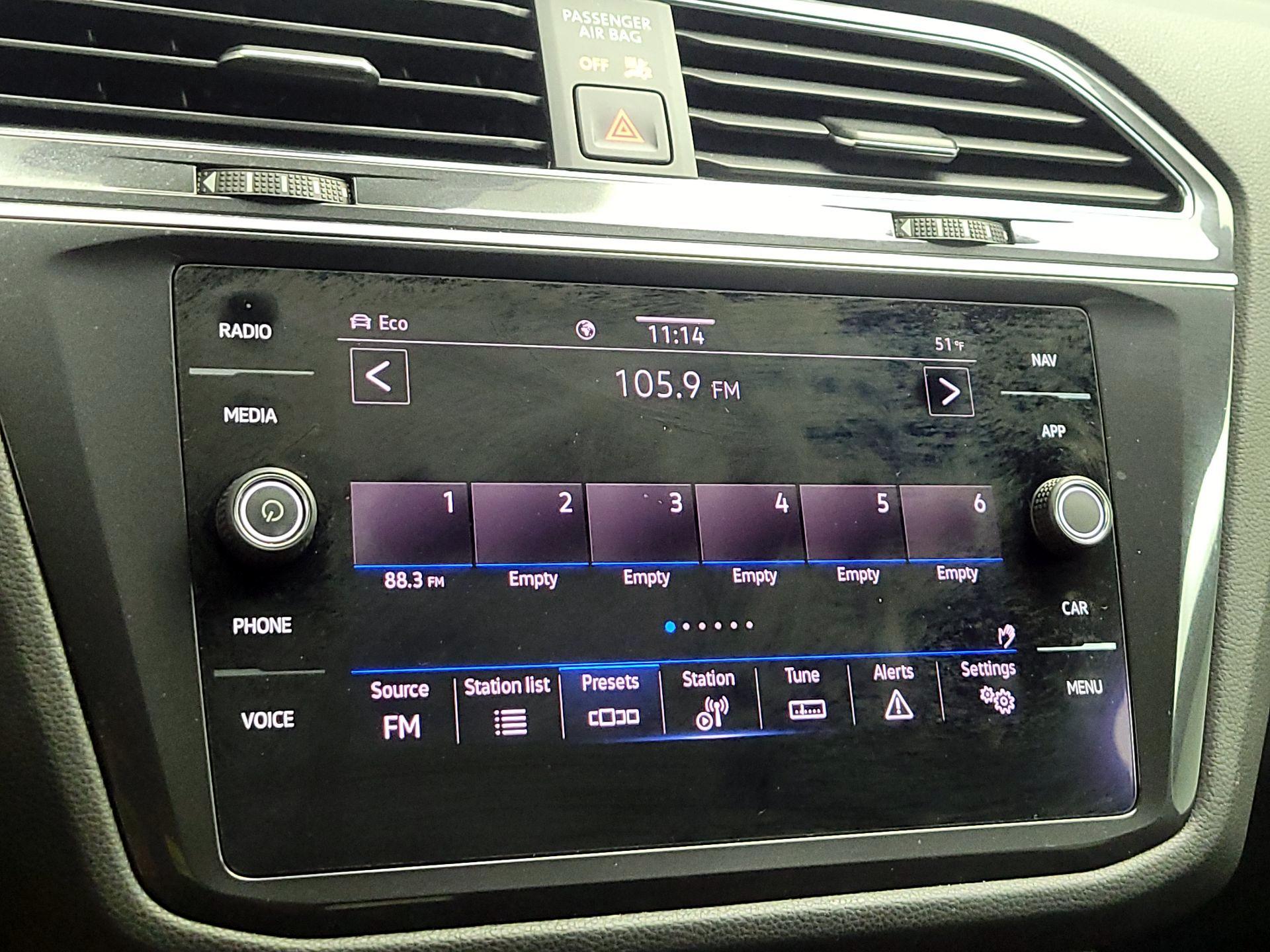 Thumbnail: 2021 Volkswagen Tiguan - 16