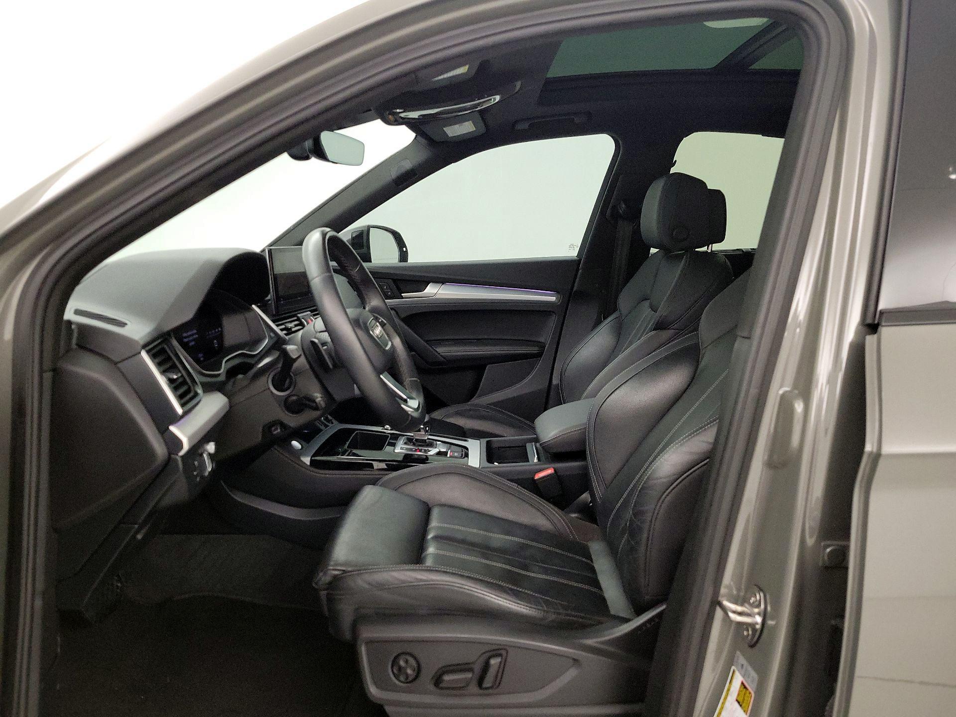 Thumbnail: 2023 Audi Q5 - 11