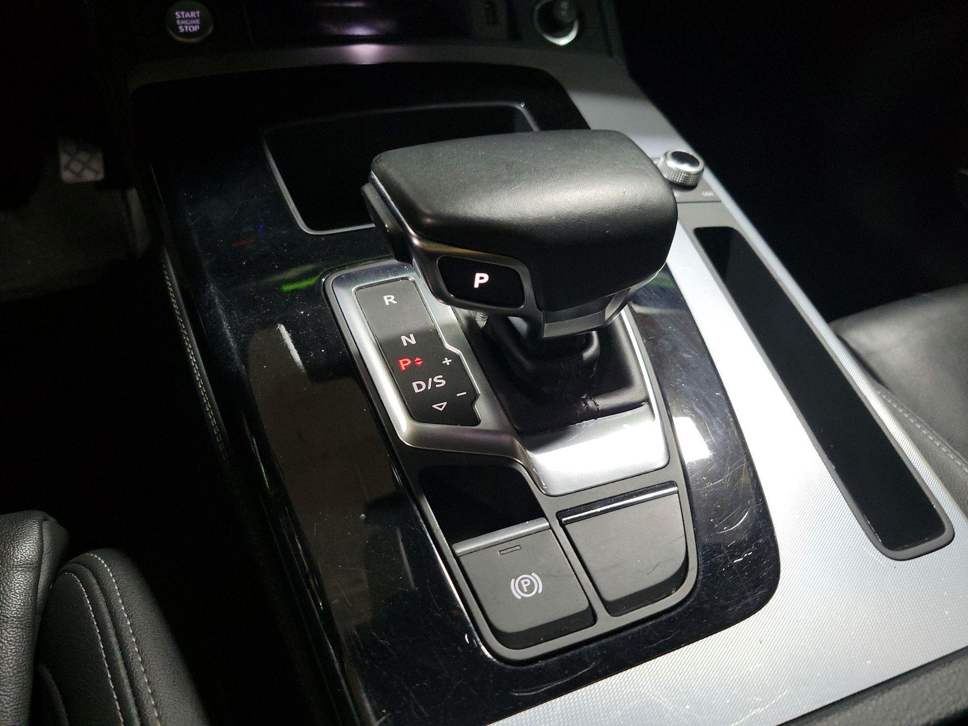 Thumbnail: 2023 Audi Q5 - 17