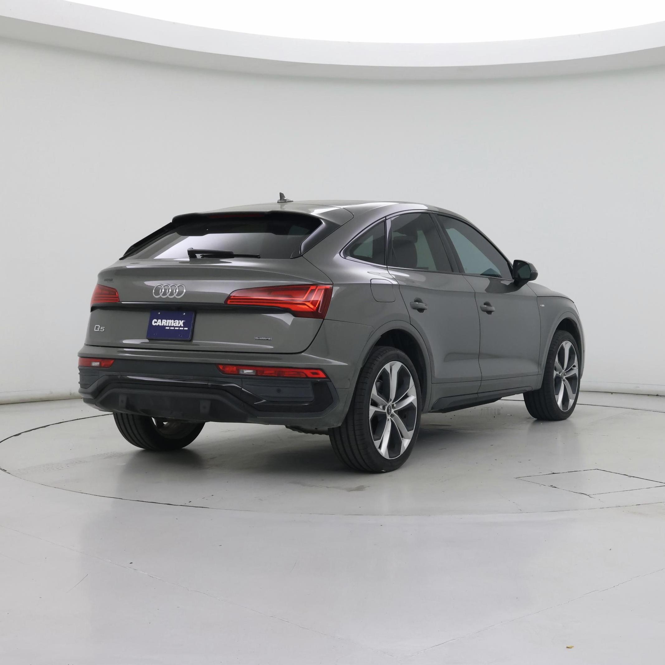 Thumbnail: 2023 Audi Q5 - 8