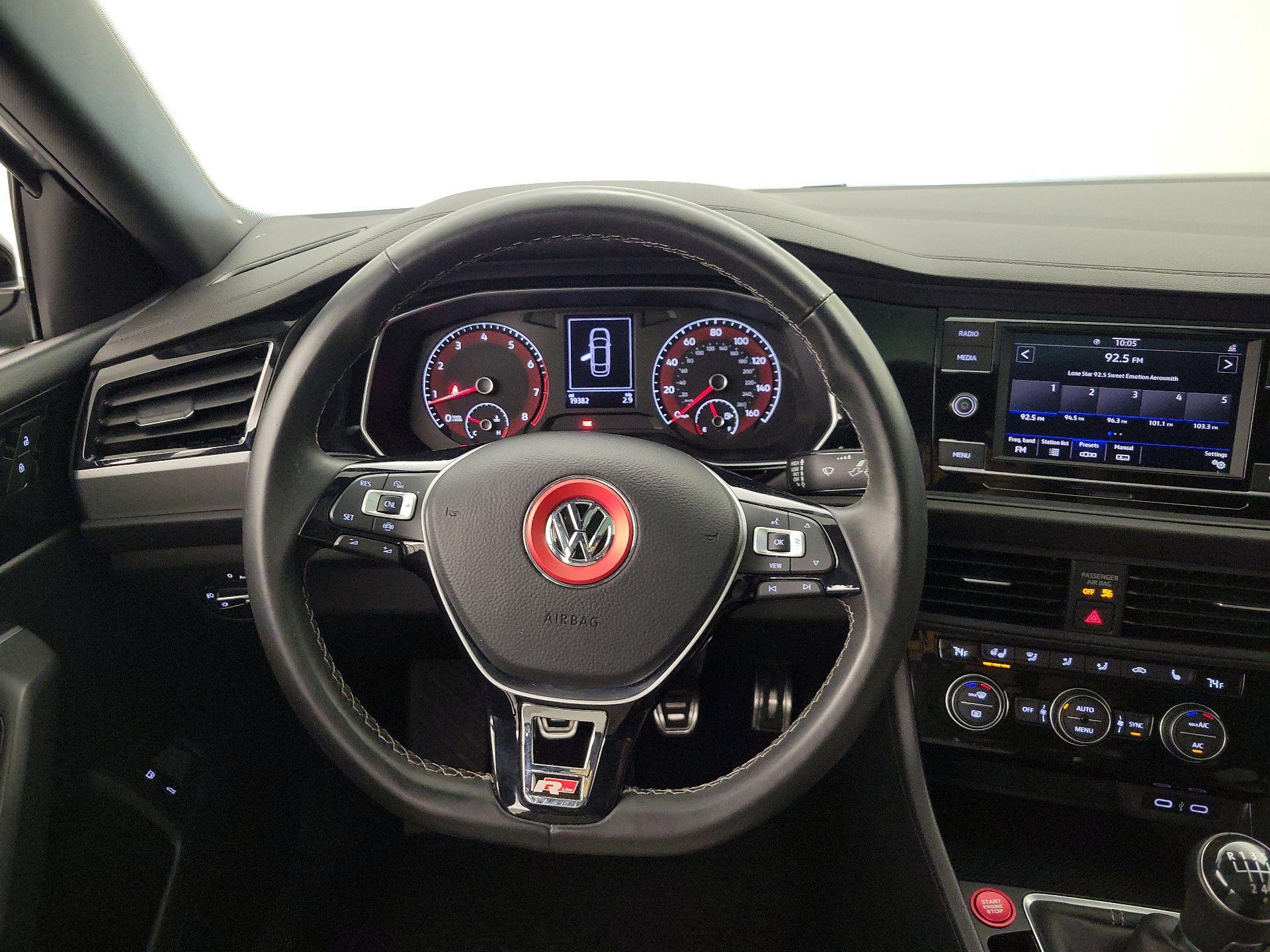 Thumbnail: 2021 Volkswagen Jetta - 10