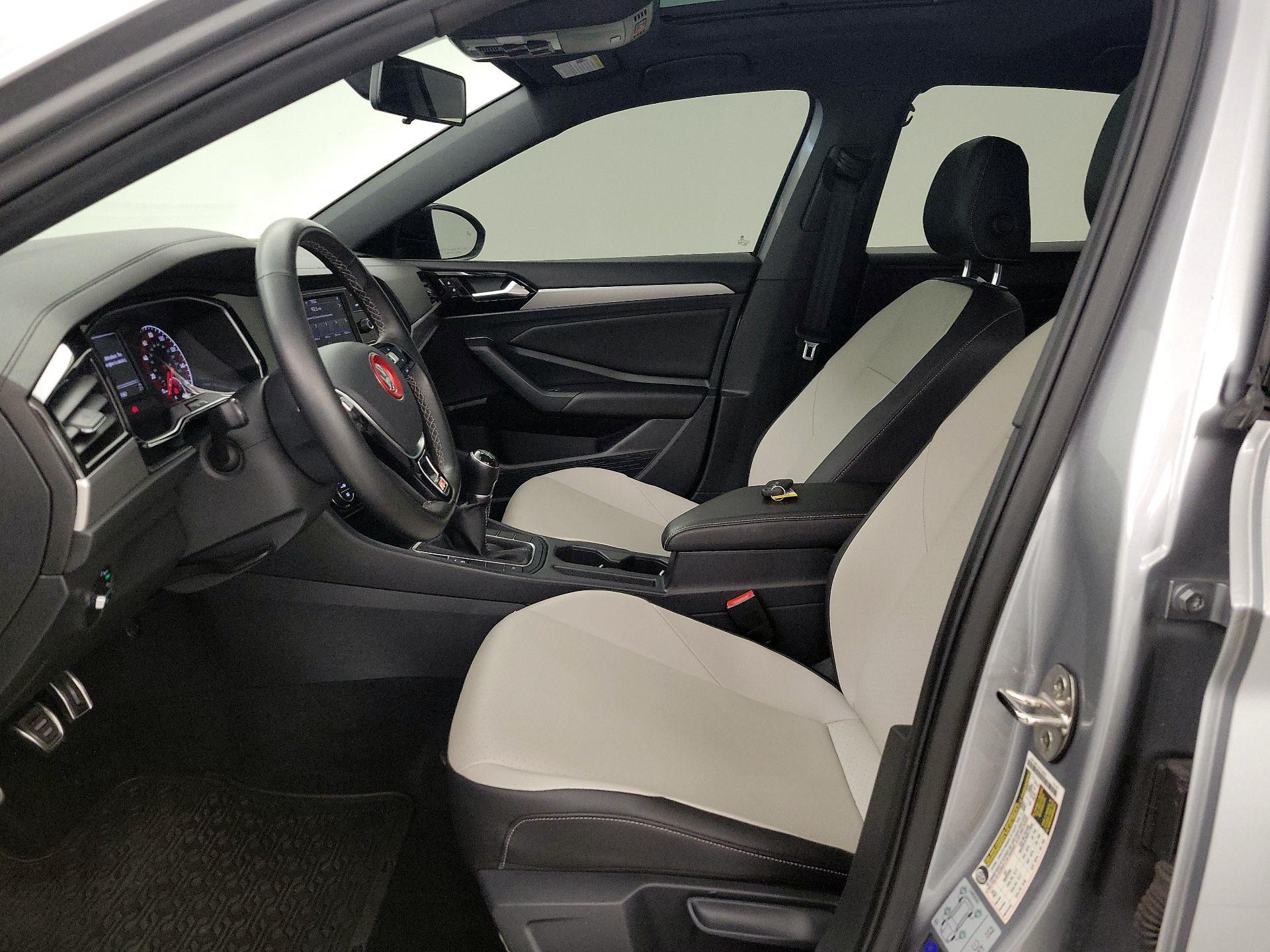 Thumbnail: 2021 Volkswagen Jetta - 11