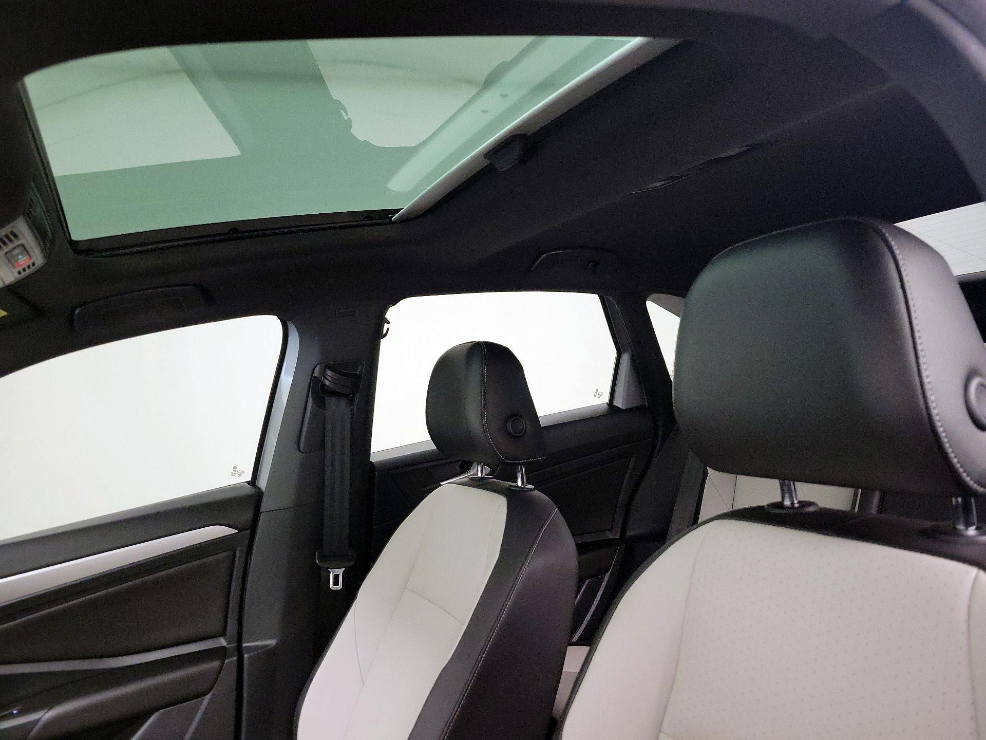 Thumbnail: 2021 Volkswagen Jetta - 18