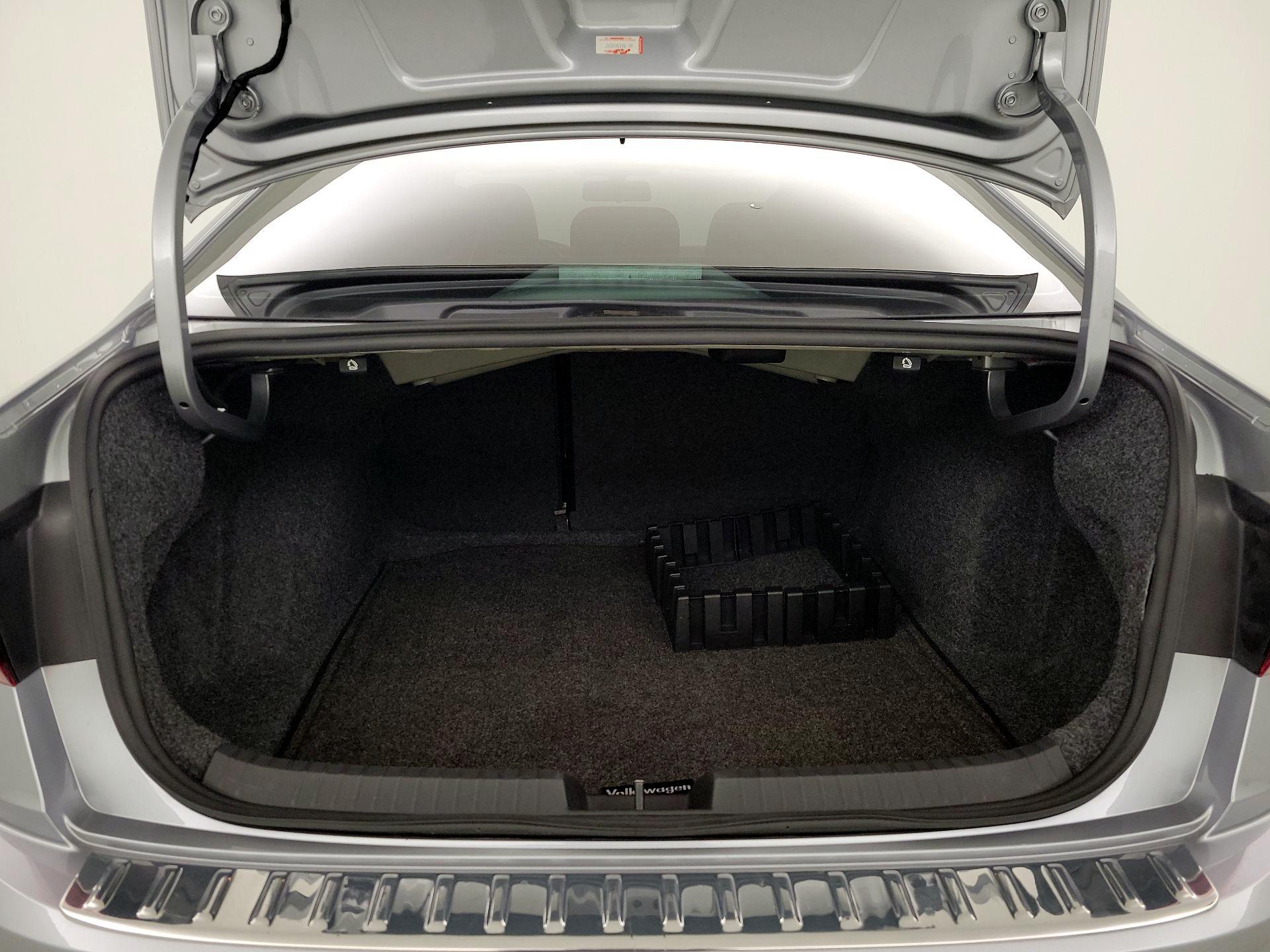 Thumbnail: 2021 Volkswagen Jetta - 20