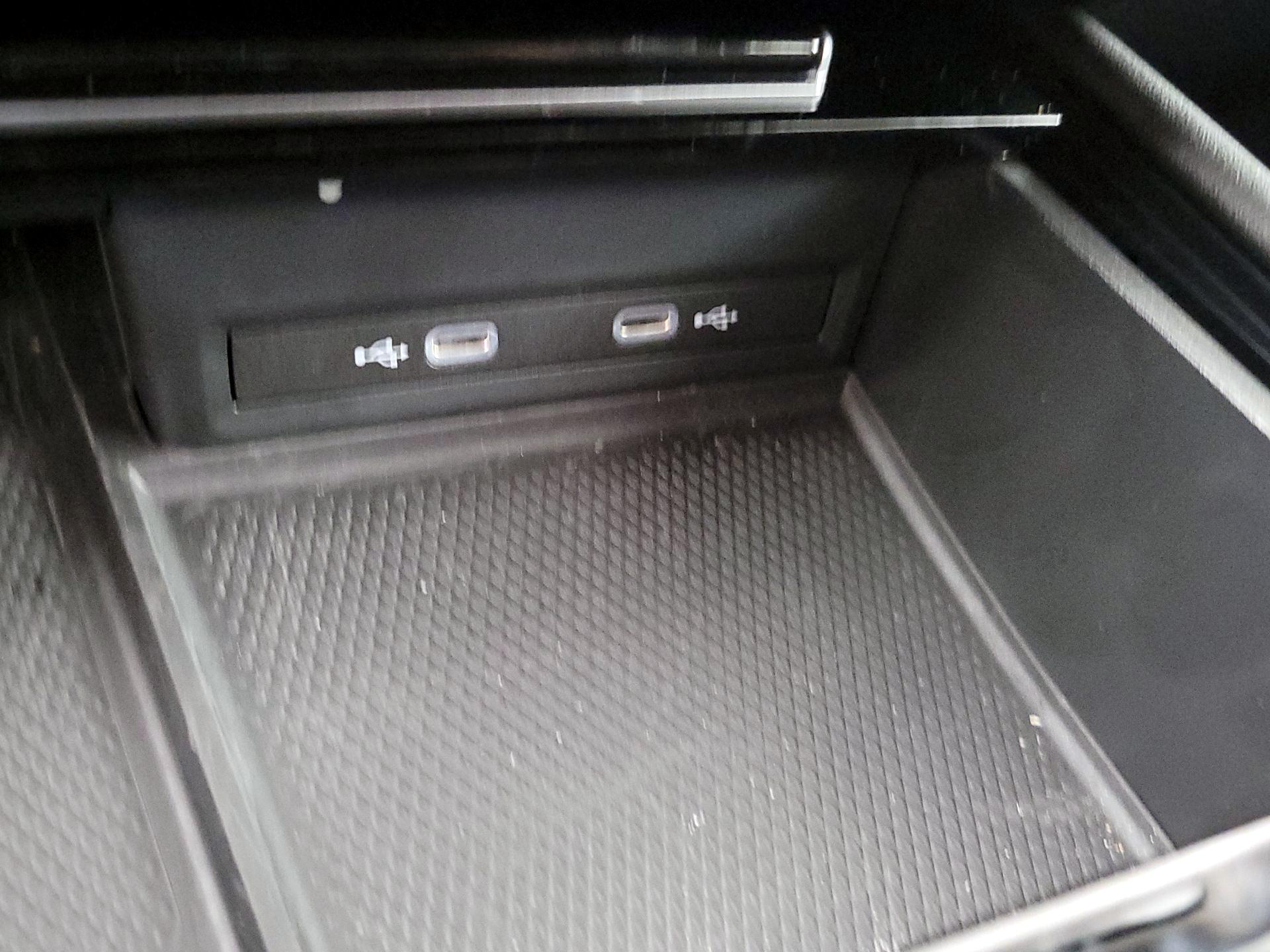 Thumbnail: 2024 Volkswagen Atlas - 18