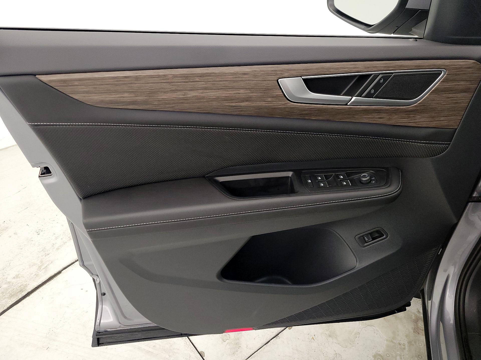 Thumbnail: 2024 Volkswagen Atlas - 12