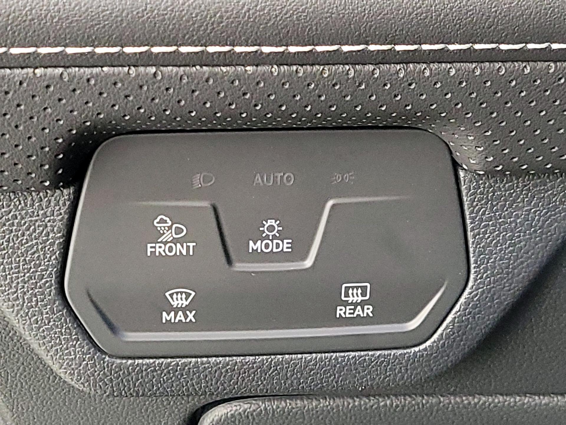 Thumbnail: 2024 Volkswagen Atlas - 13